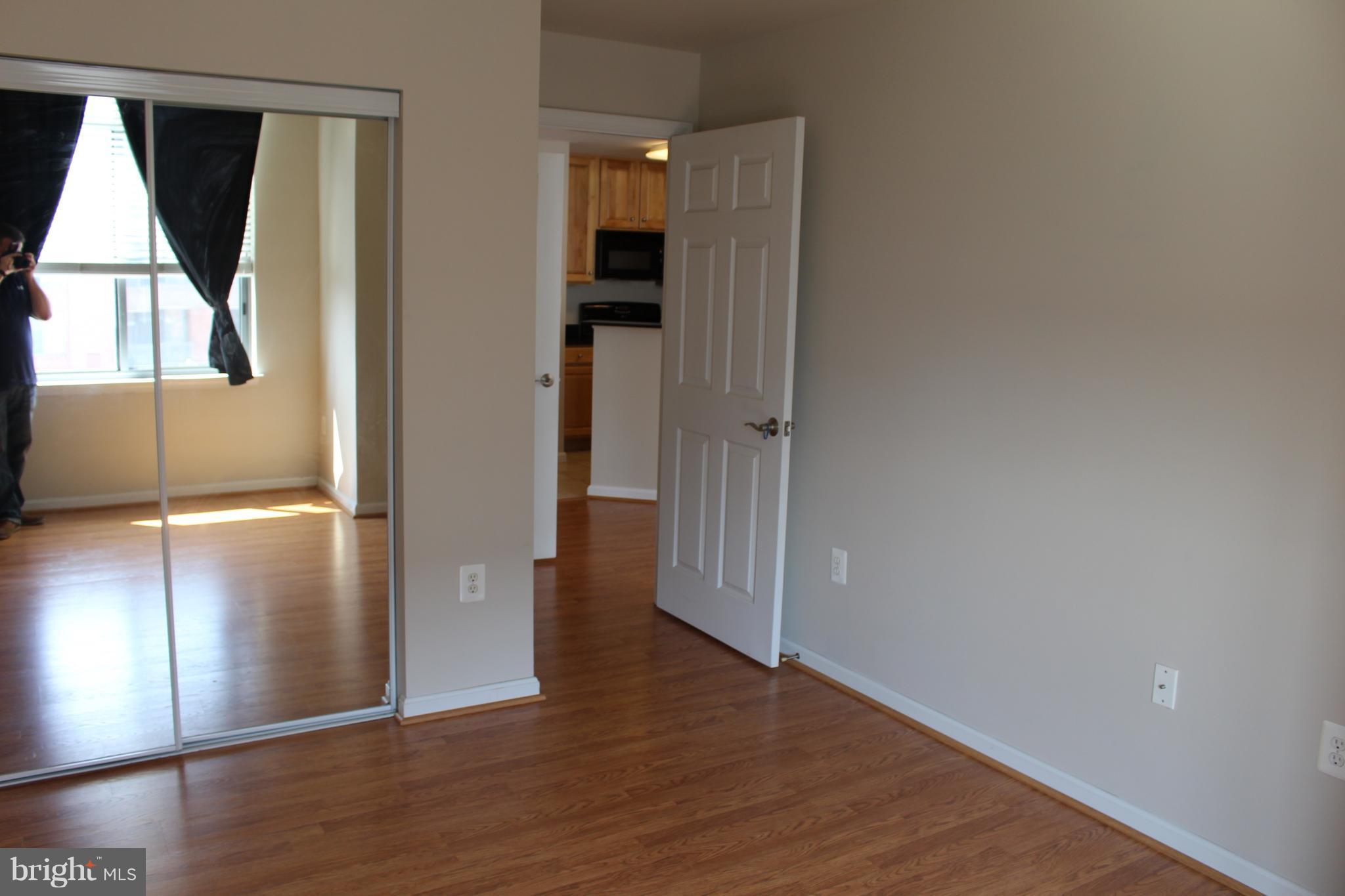 GALLERY AT WHITE FLINT - Residential Lease