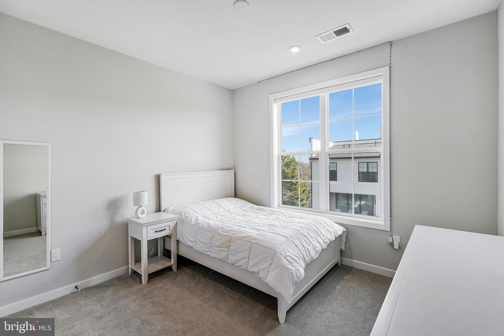 UNION PARK AT MCLEAN - Residential