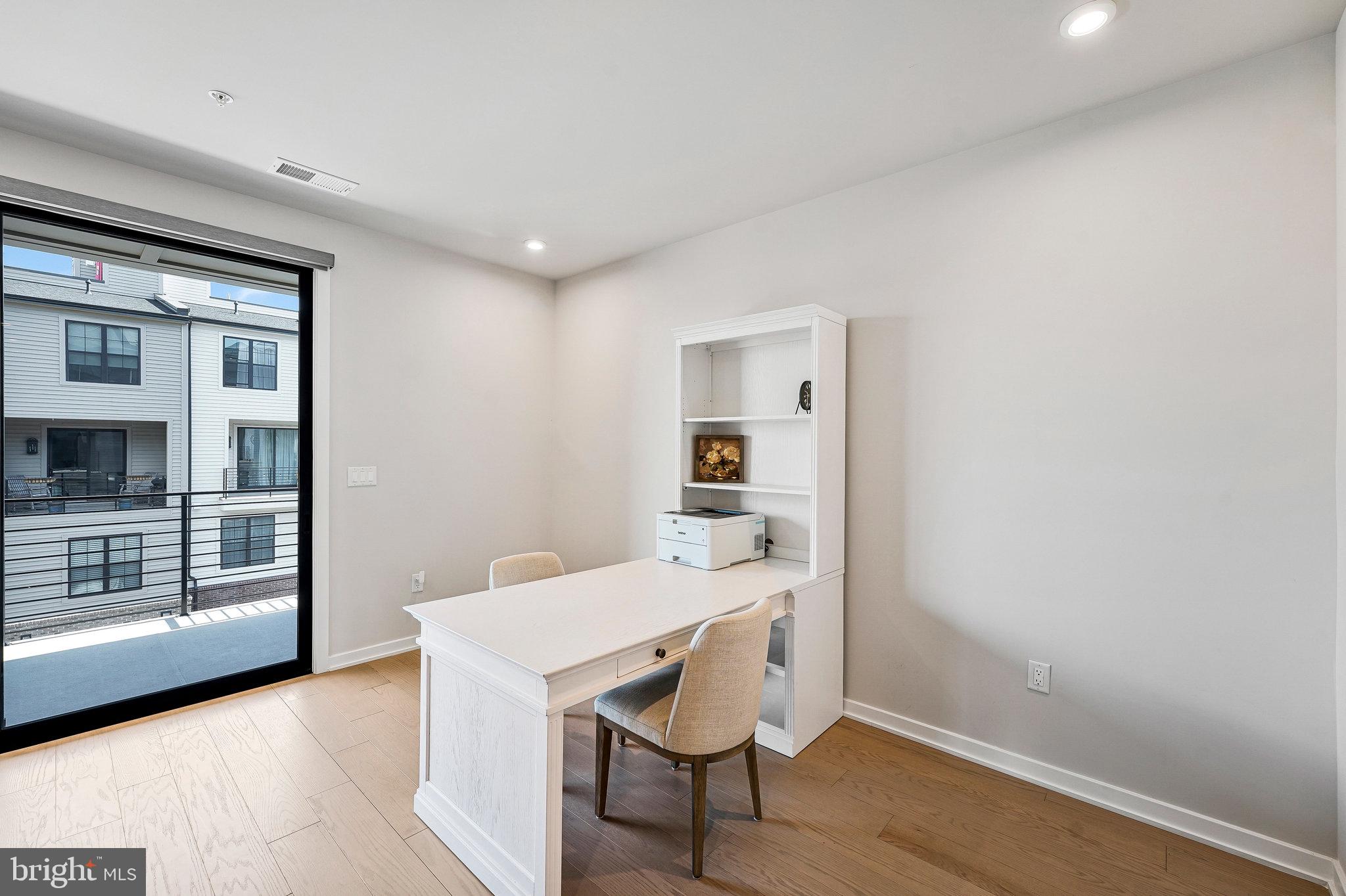 UNION PARK AT MCLEAN - Residential