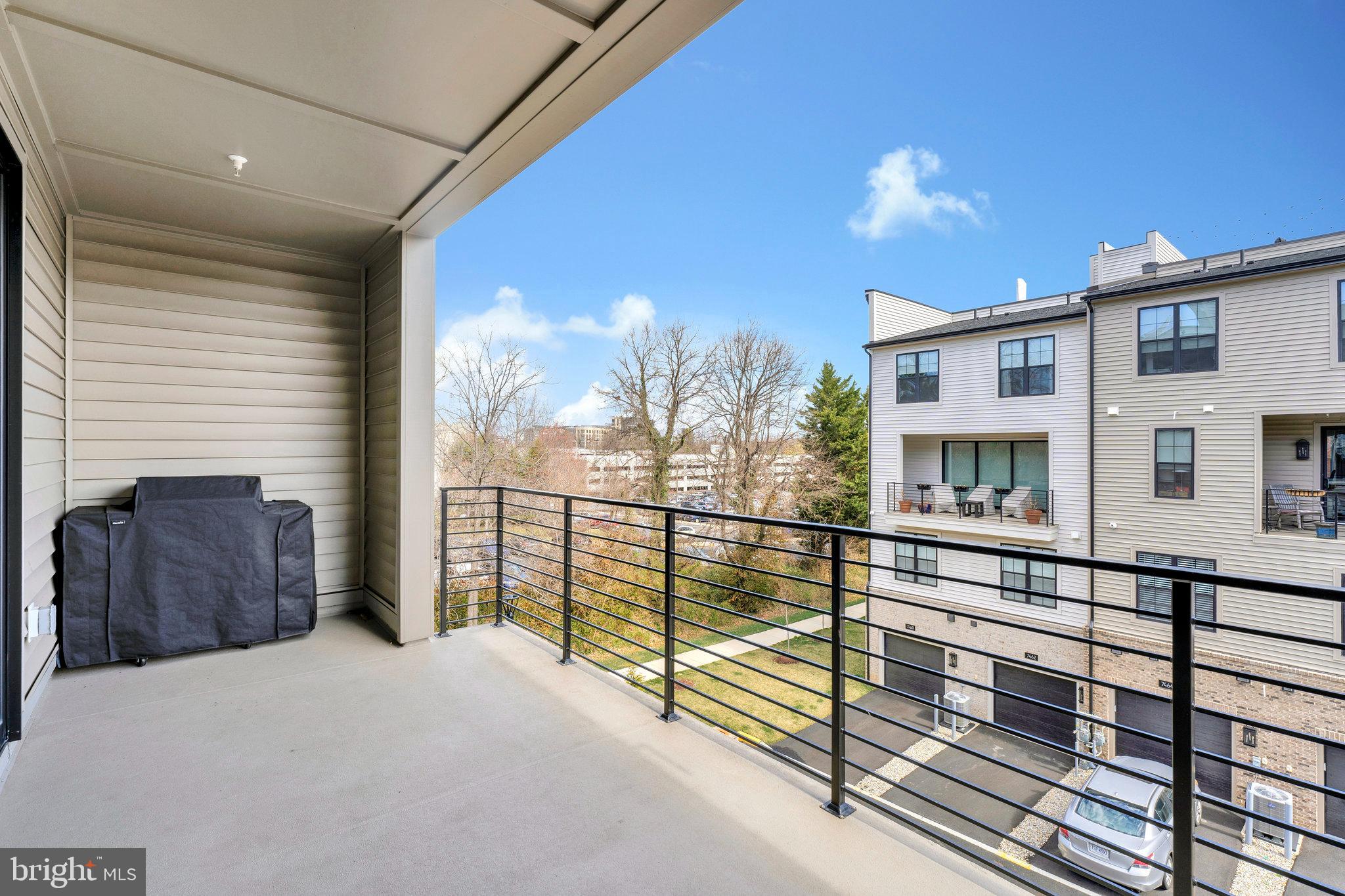 UNION PARK AT MCLEAN - Residential