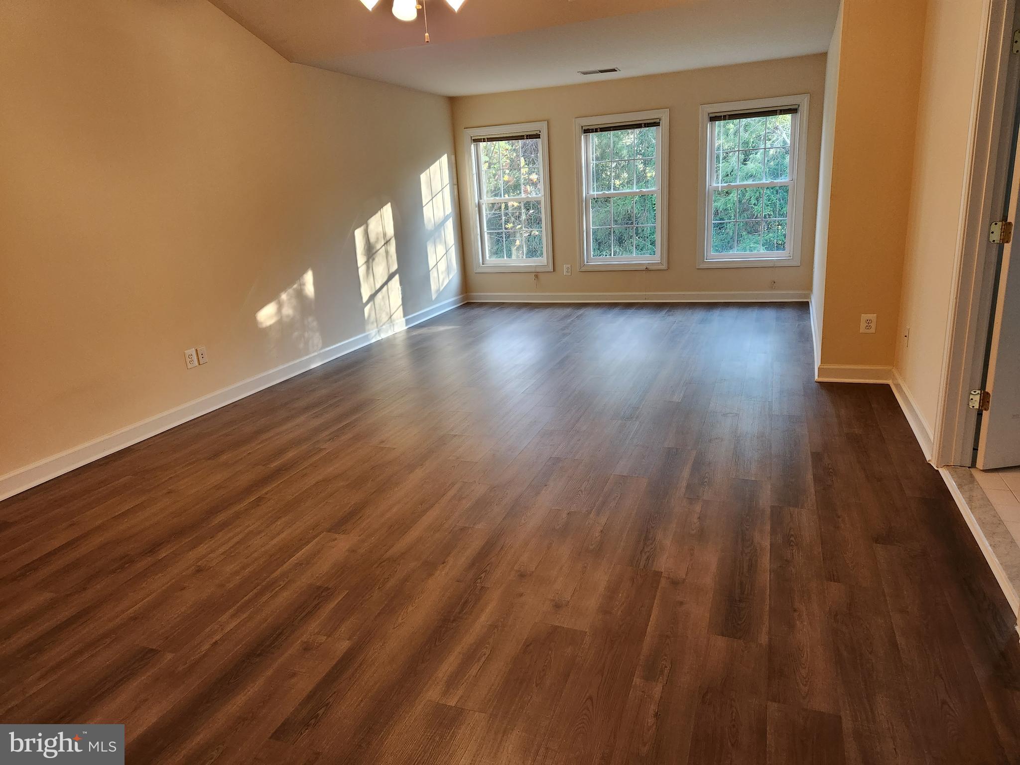 ELMWOOD - Residential Lease