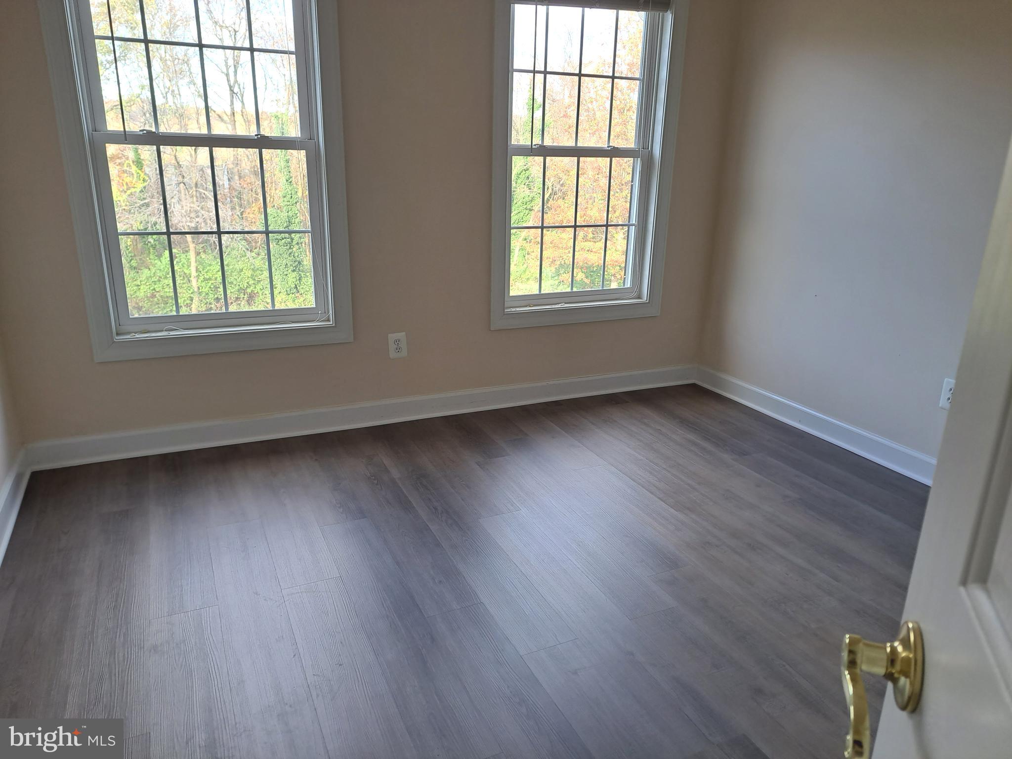 ELMWOOD - Residential Lease