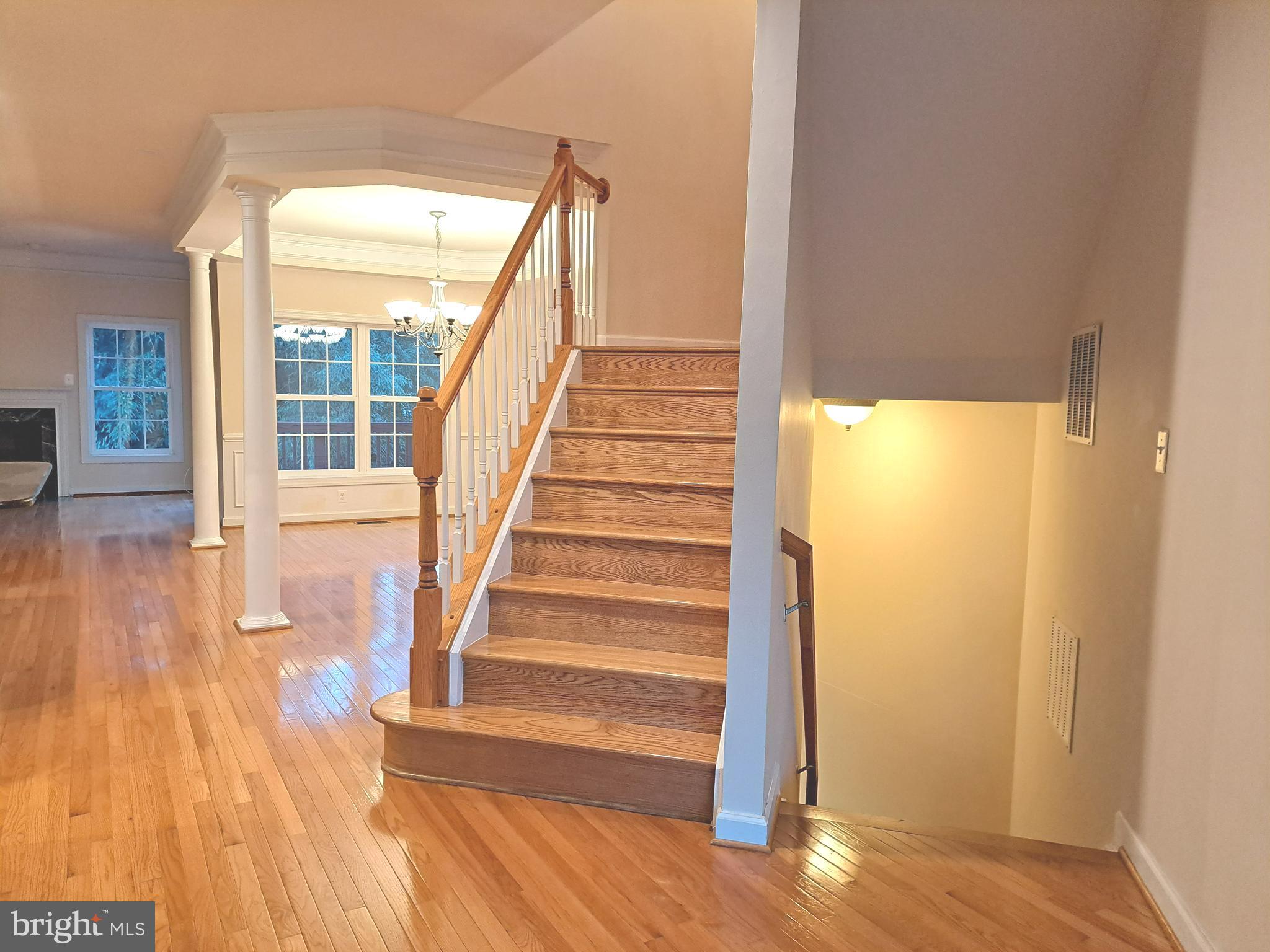 ELMWOOD - Residential Lease