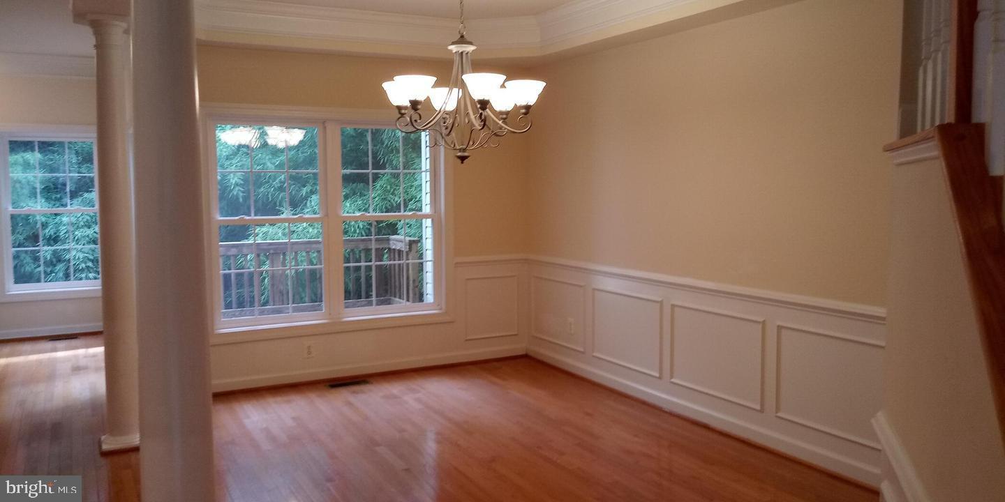 ELMWOOD - Residential Lease