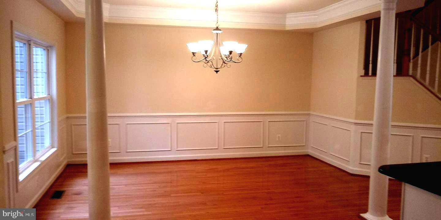 ELMWOOD - Residential Lease