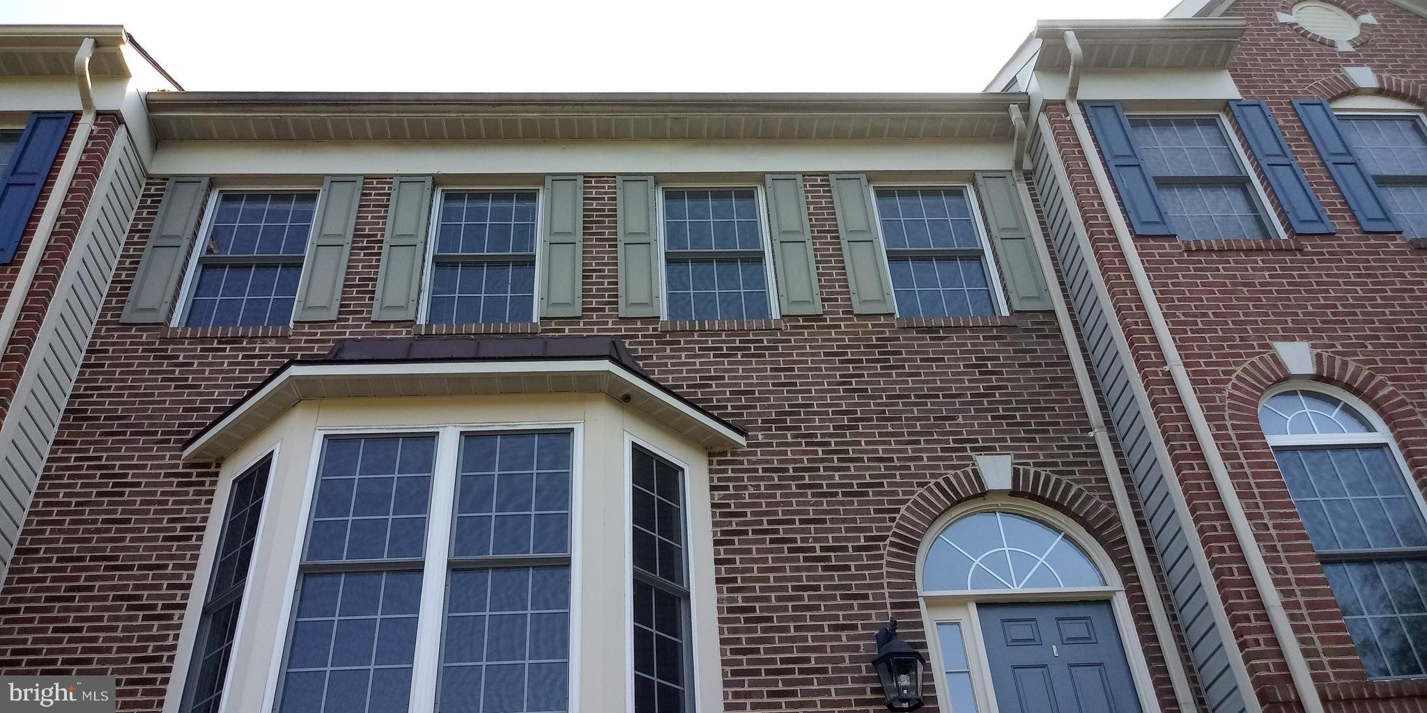 ELMWOOD - Residential Lease