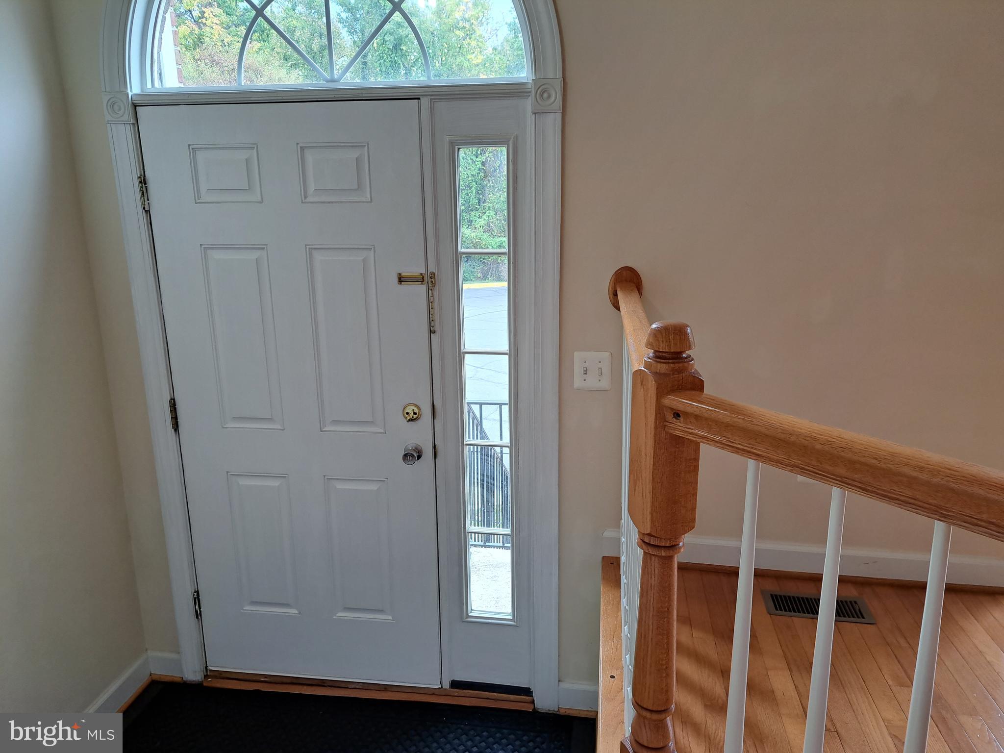 ELMWOOD - Residential Lease