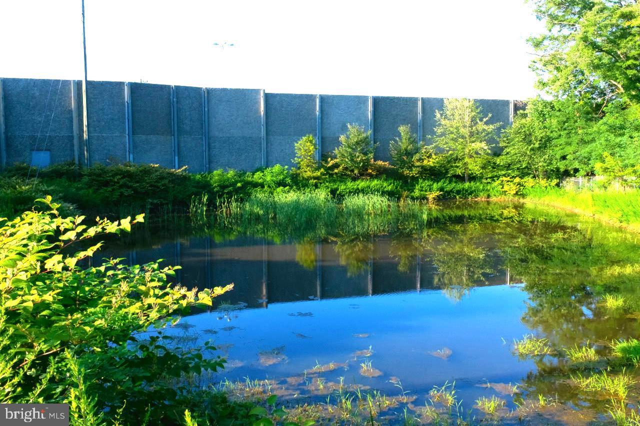 ELMWOOD - Residential Lease