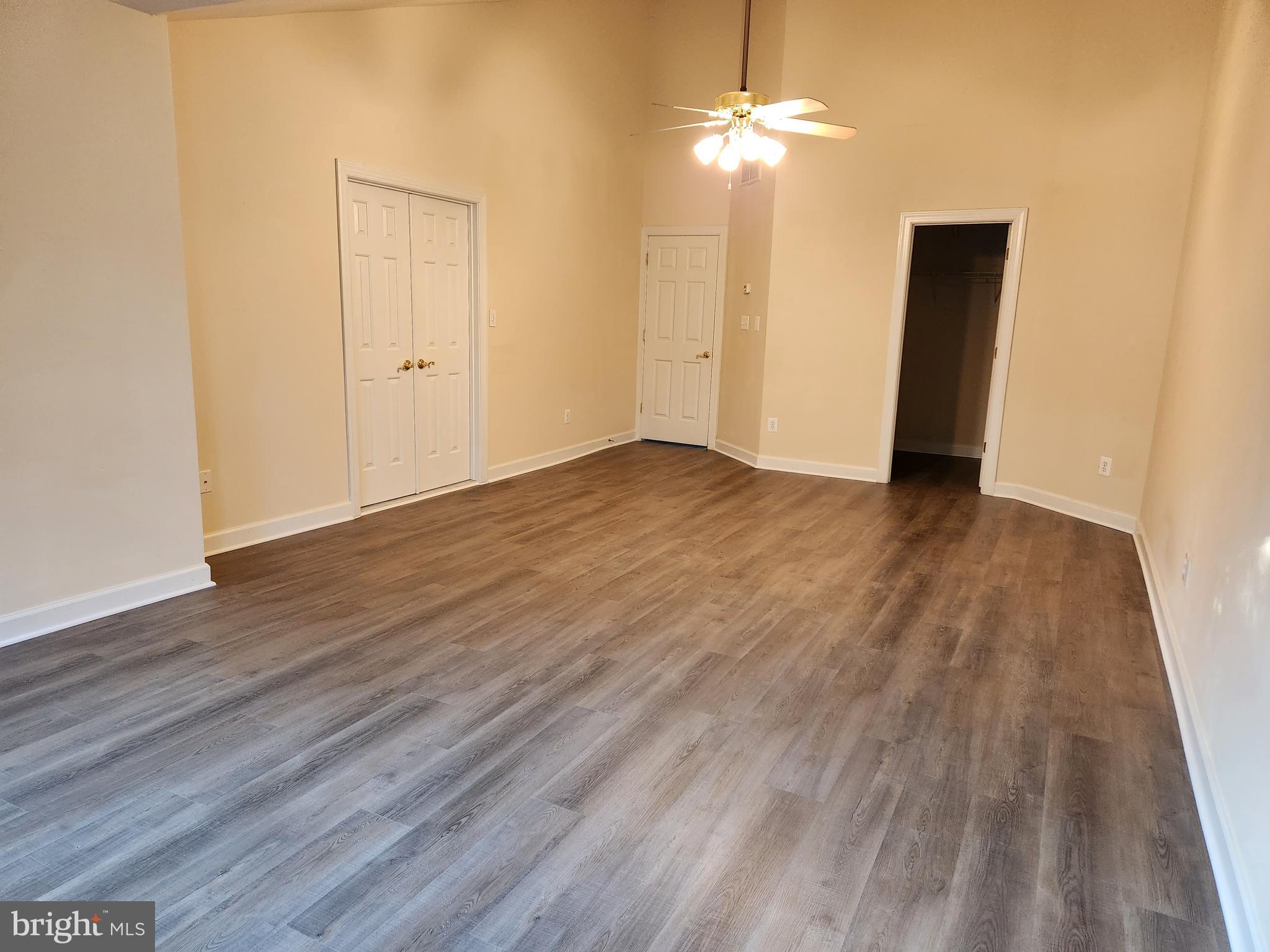 ELMWOOD - Residential Lease