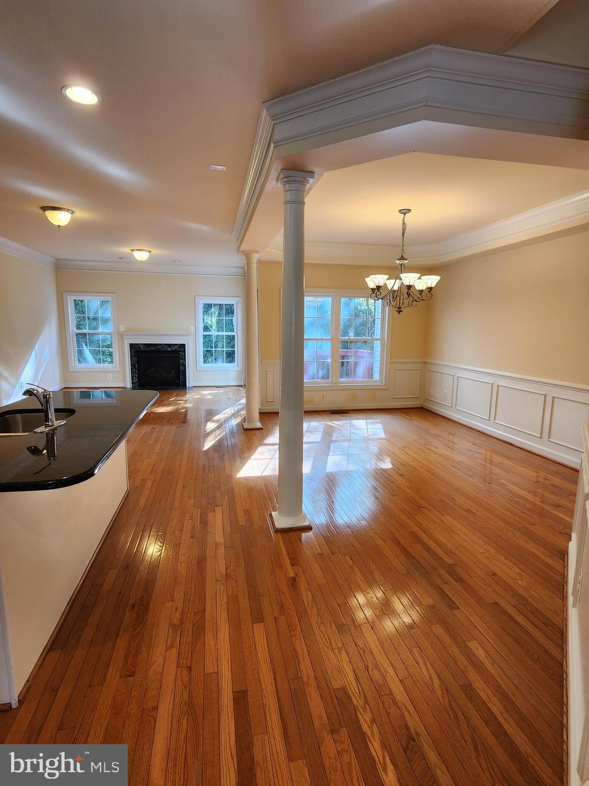 ELMWOOD - Residential Lease