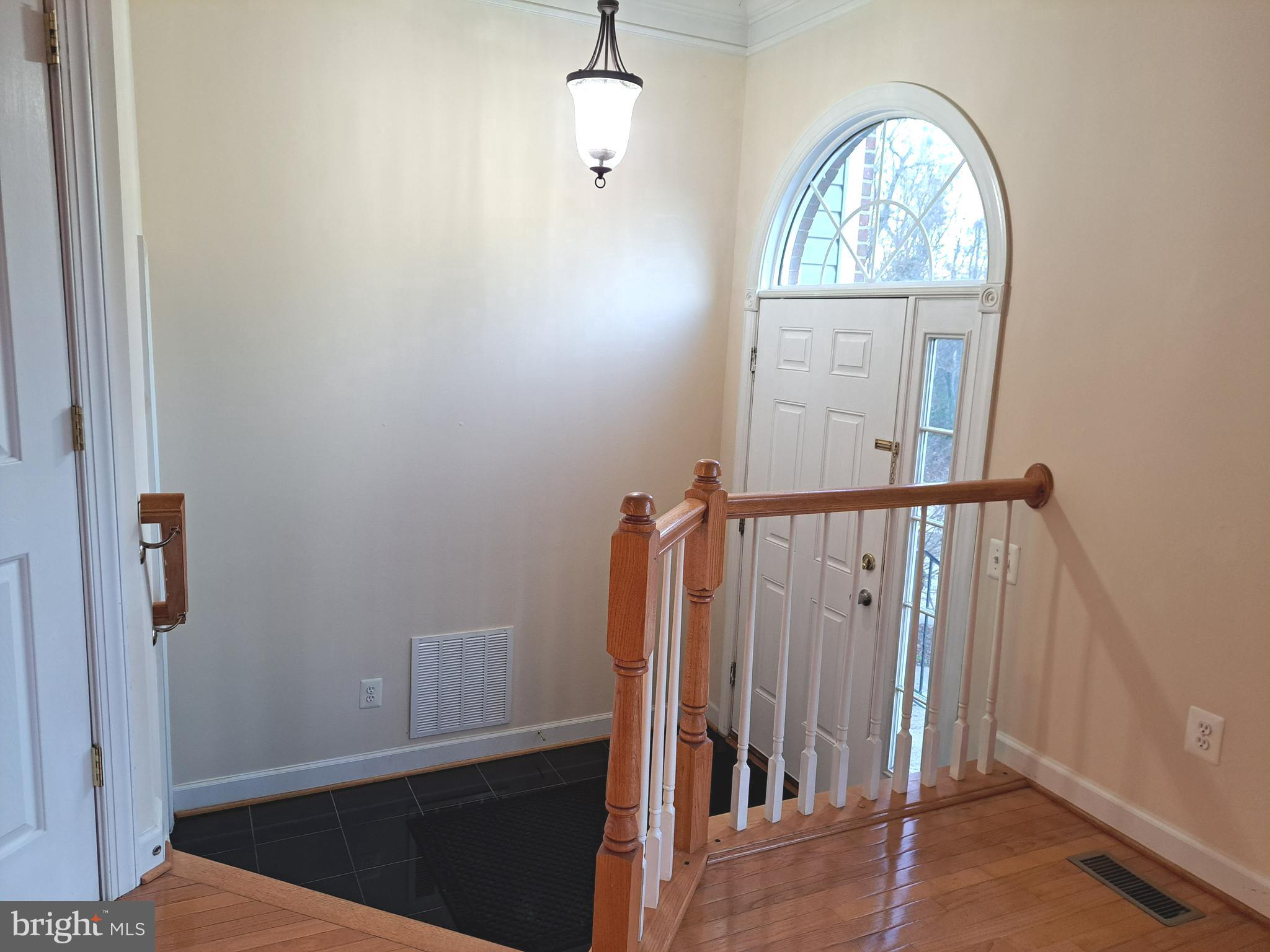 ELMWOOD - Residential Lease