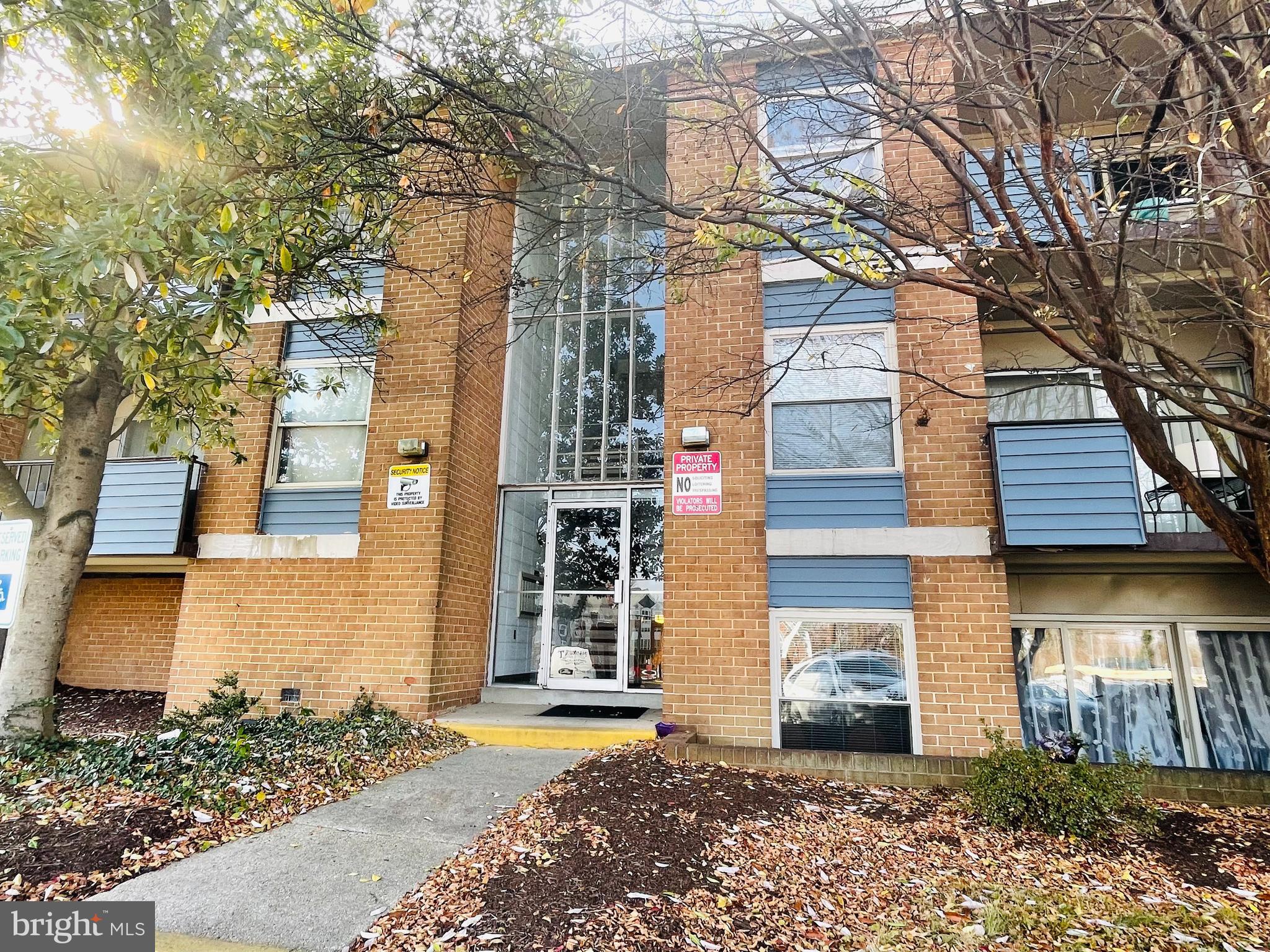 MARLOW TOWERS CONDOMINIUMS - Residential