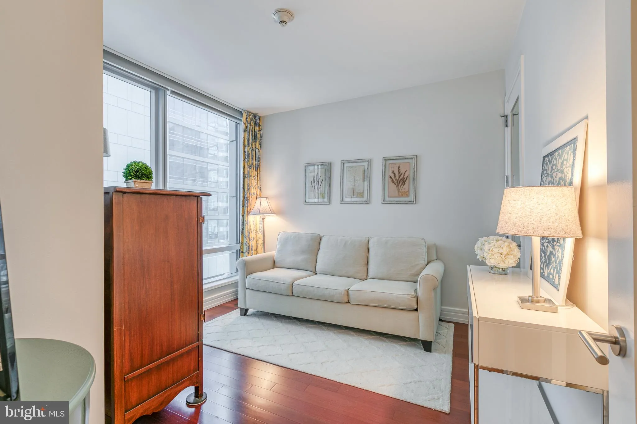 Philadelphia, Pennsylvania 19102, United States, 2 Bedrooms Bedrooms, ,2 BathroomsBathrooms,Residential,Active,257041