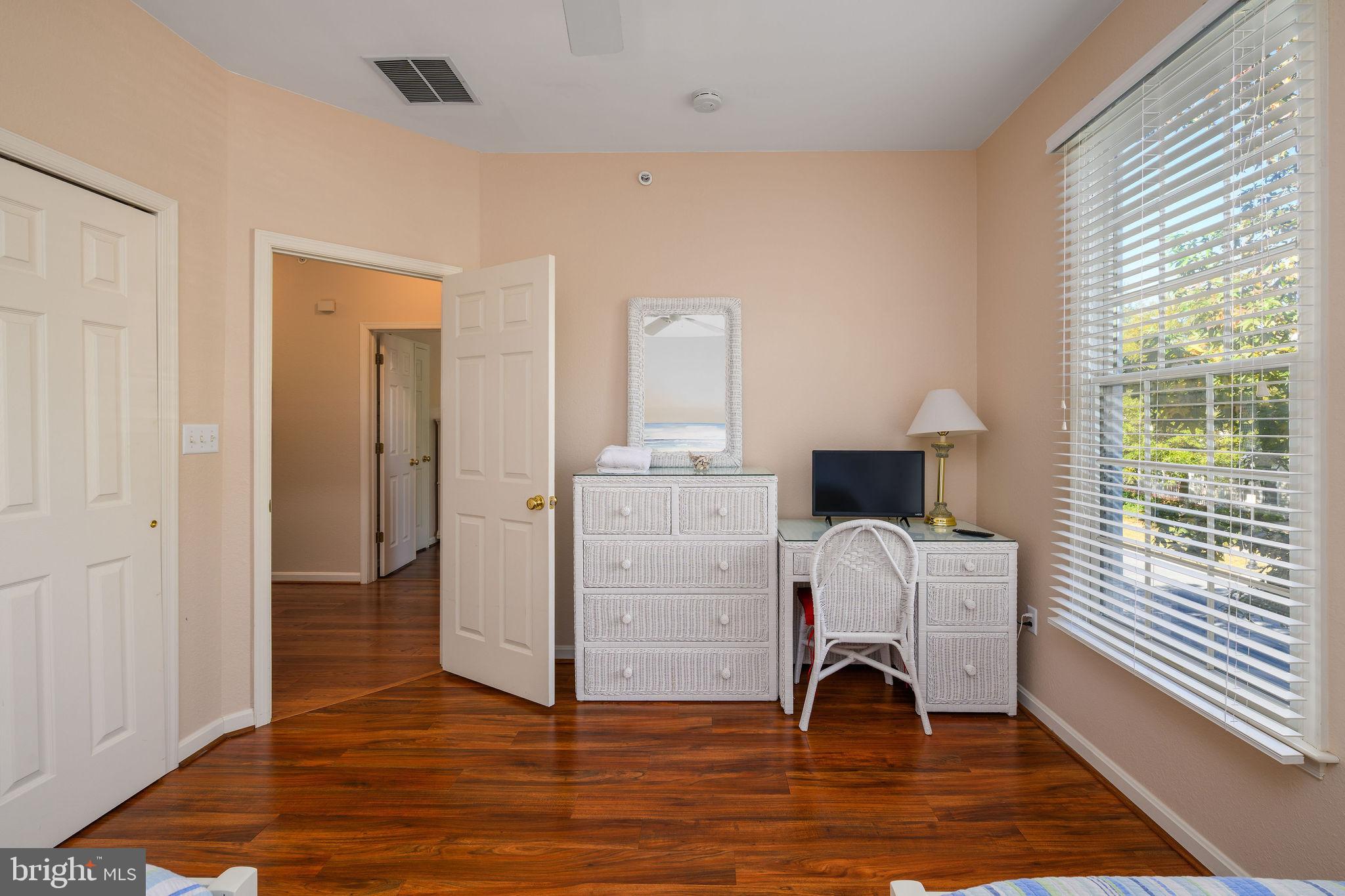 BEAR TRAP - Residential