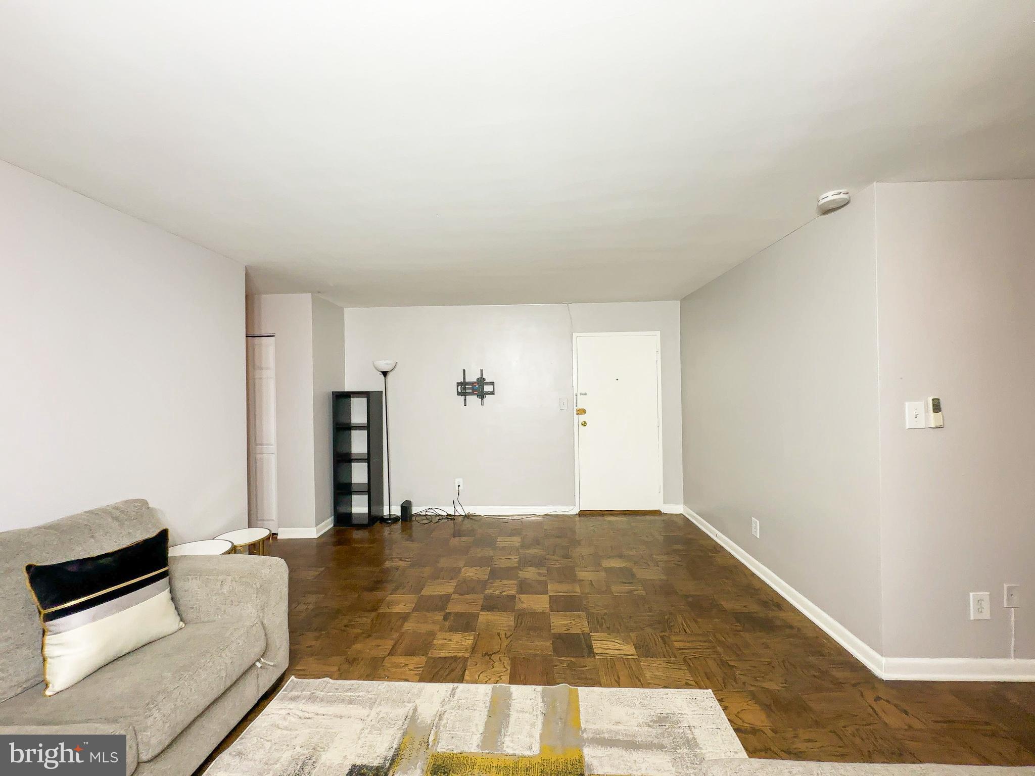 THE CAROLYN - Residential