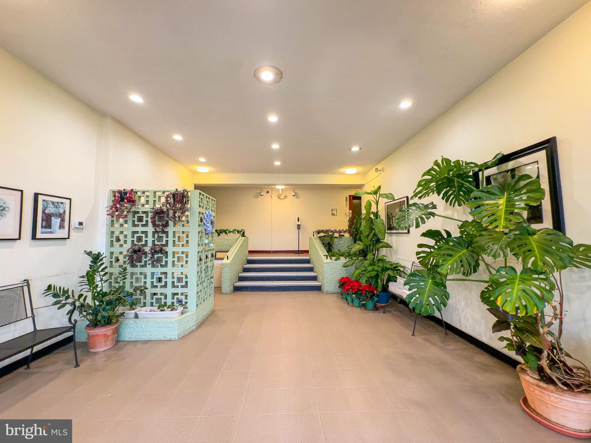 THE CAROLYN - Residential