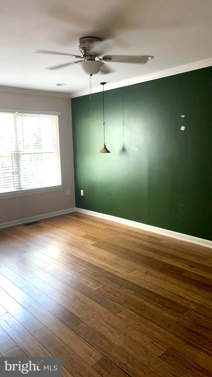 SPRINGFIELD OAKS - Residential