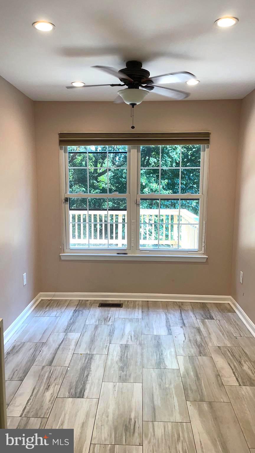 SPRINGFIELD OAKS - Residential