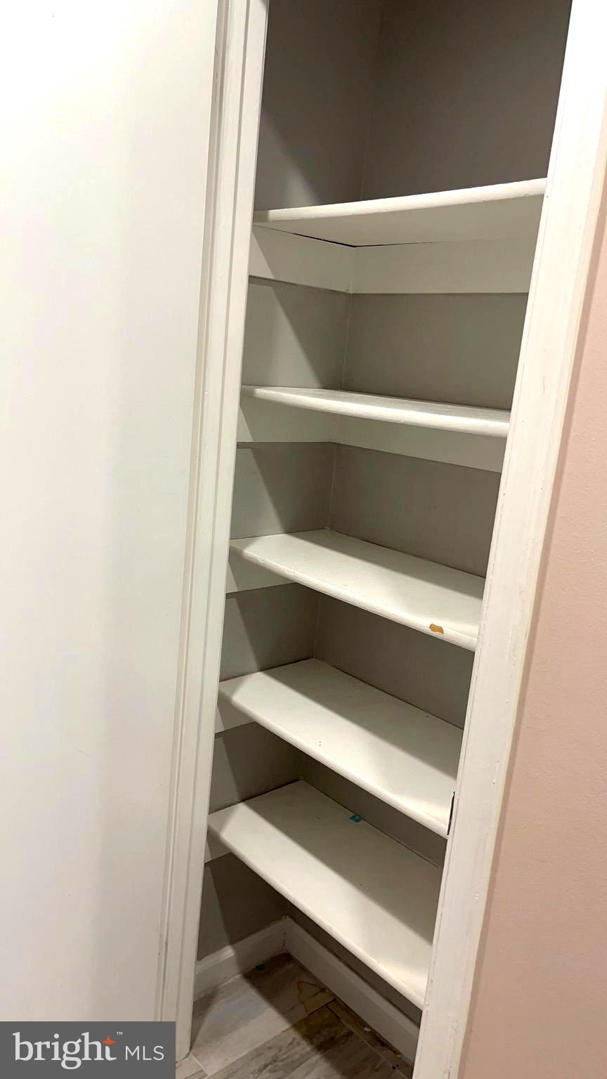 SPRINGFIELD OAKS - Residential