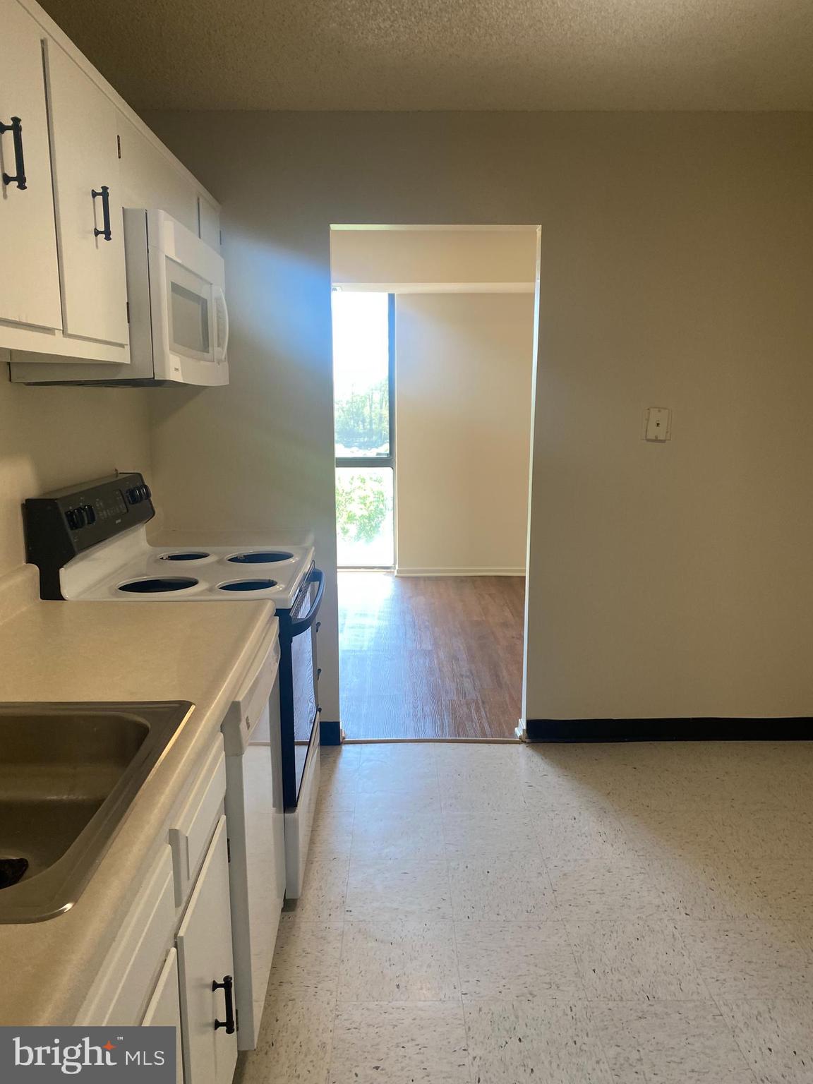 IDYLWOOD TOWERS CONDO - Residential Lease