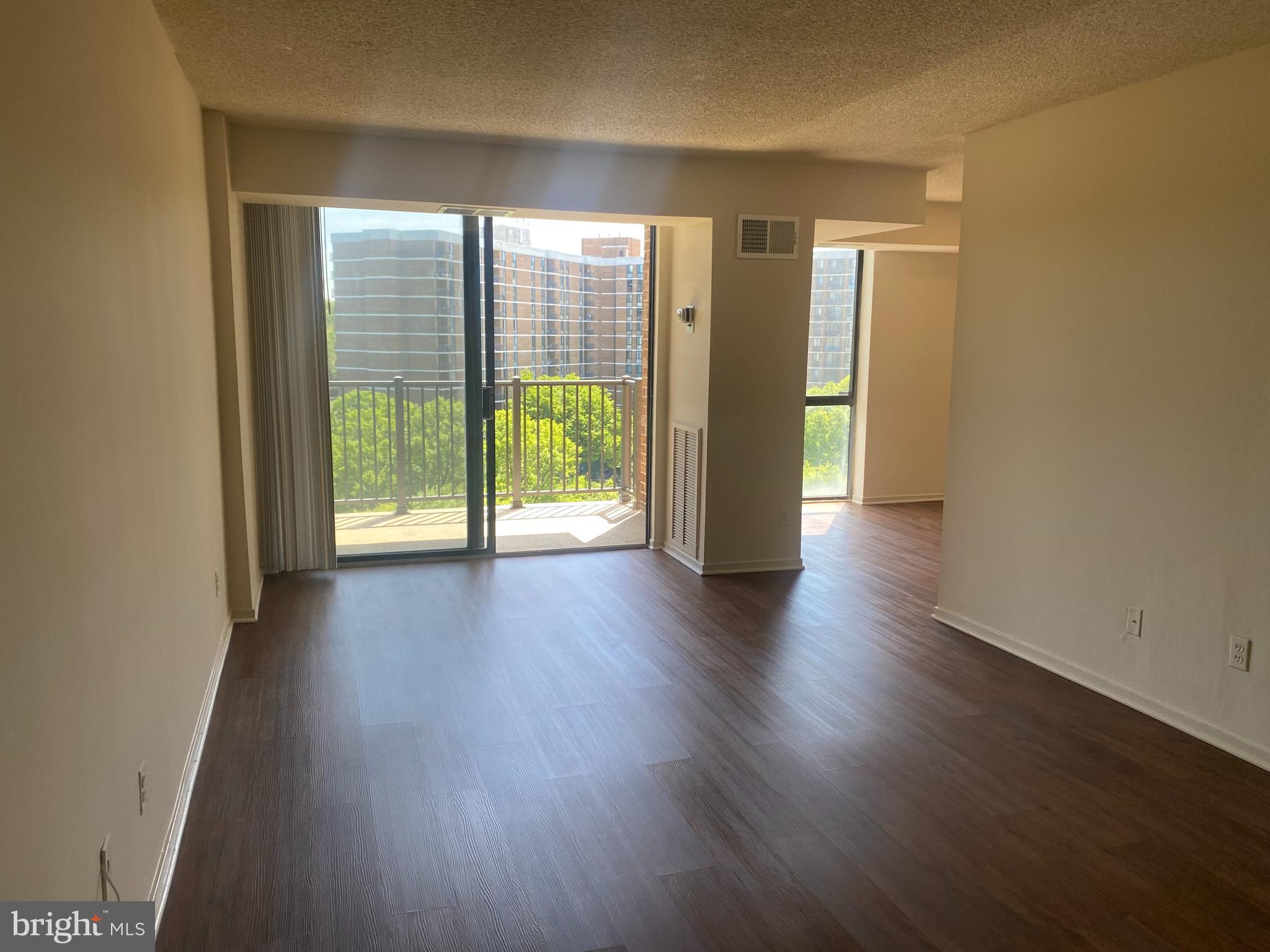 IDYLWOOD TOWERS CONDO - Residential Lease