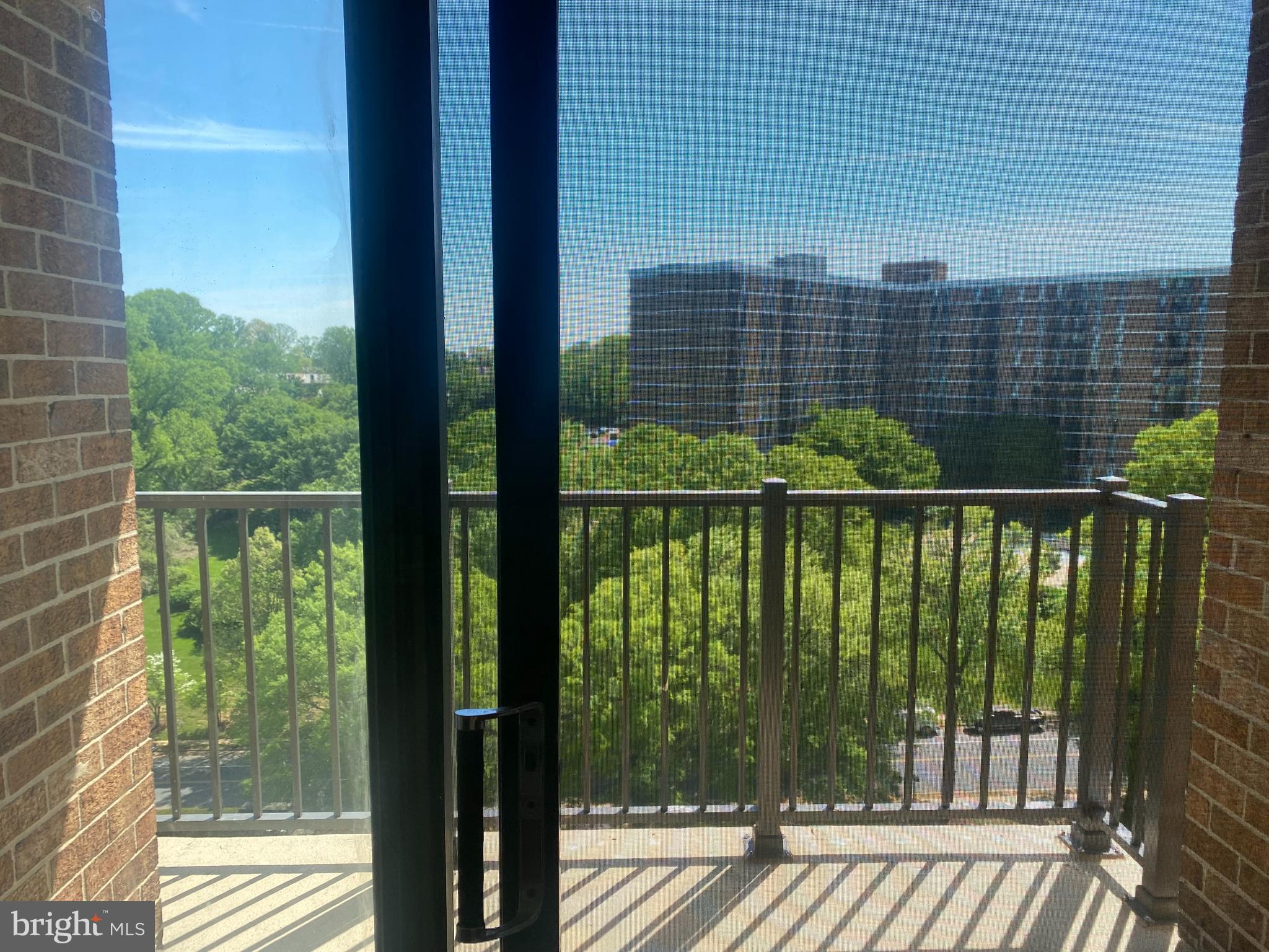 IDYLWOOD TOWERS CONDO - Residential Lease