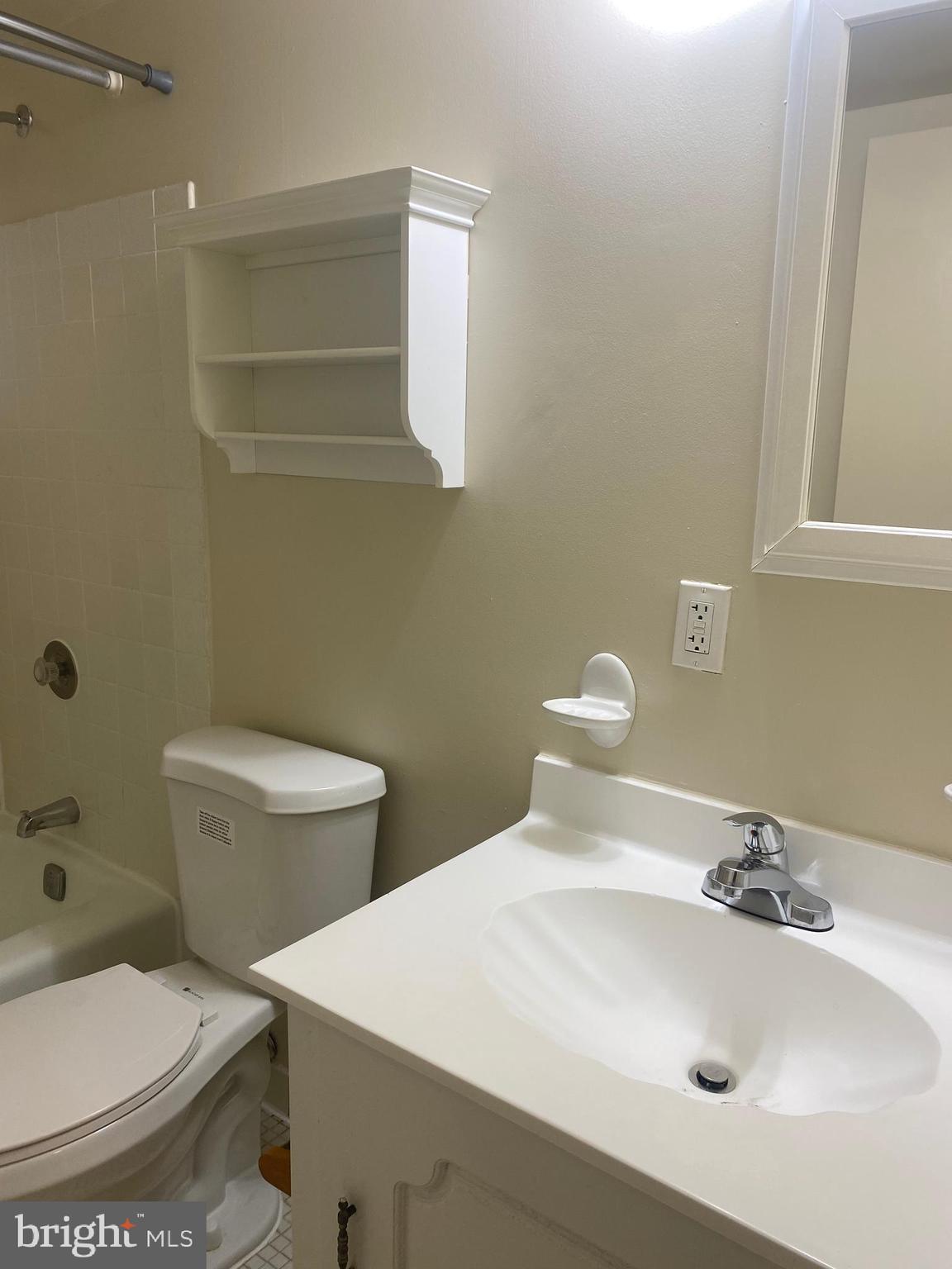 IDYLWOOD TOWERS CONDO - Residential Lease