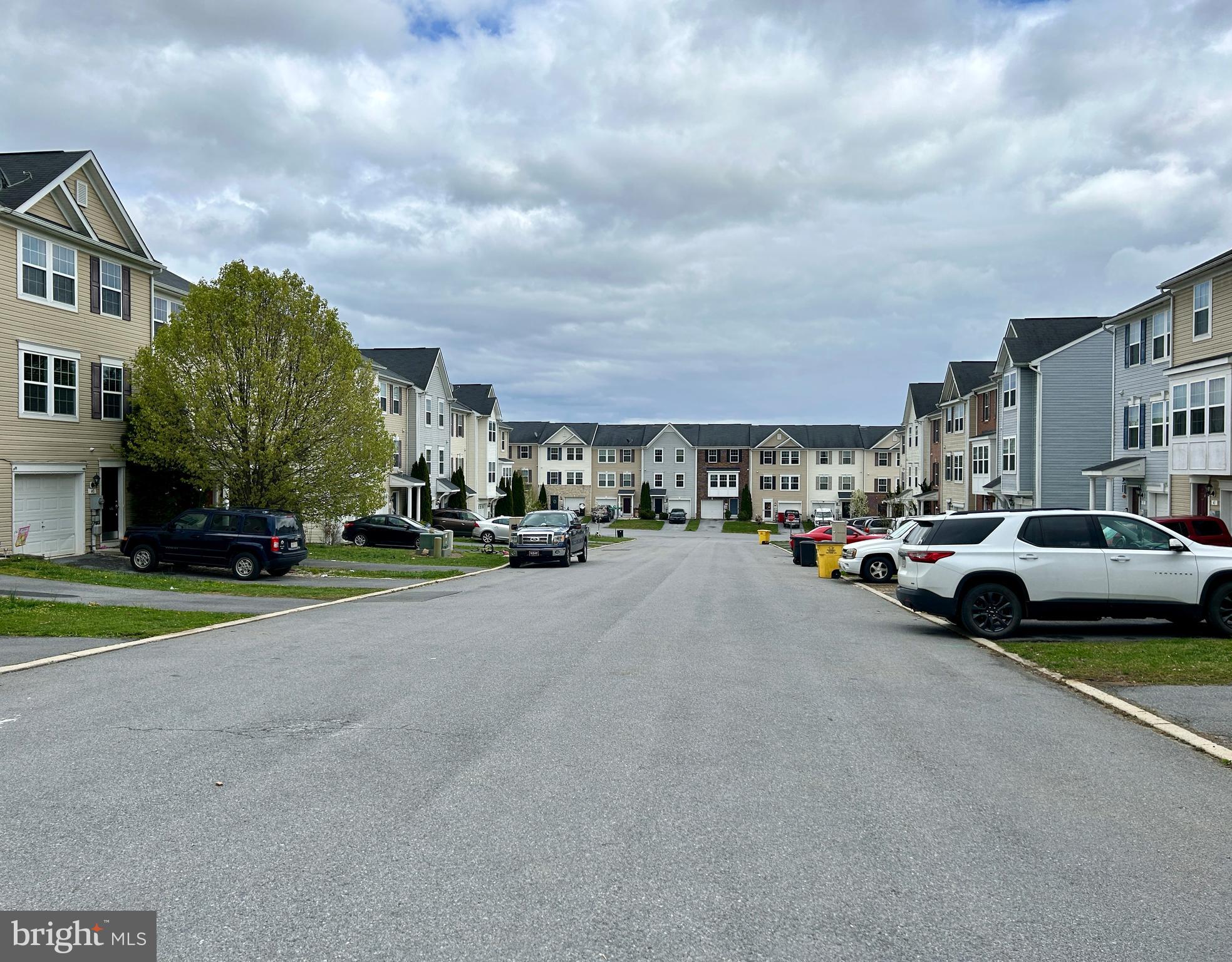 STONEBROOK VILLAGE - Residential