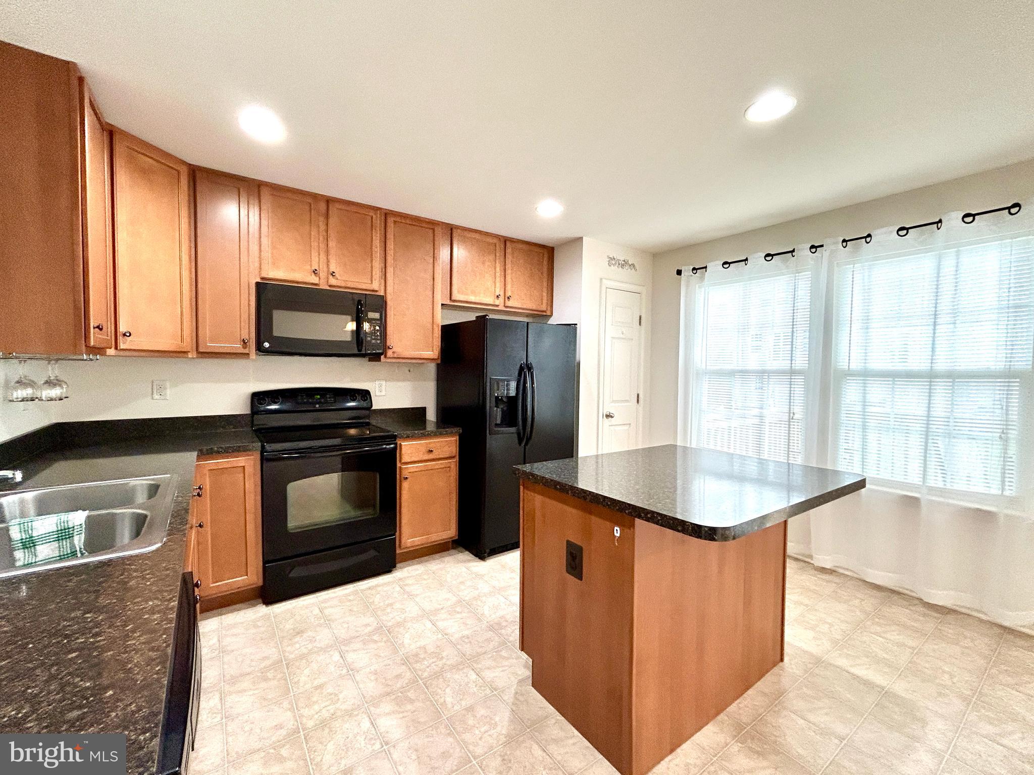 STONEBROOK VILLAGE - Residential