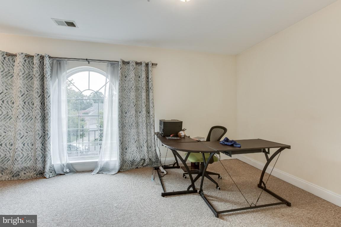 TANTALLON ON THE POTOMAC - Residential