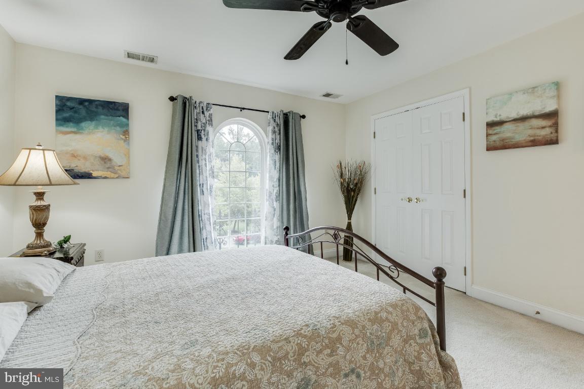 TANTALLON ON THE POTOMAC - Residential