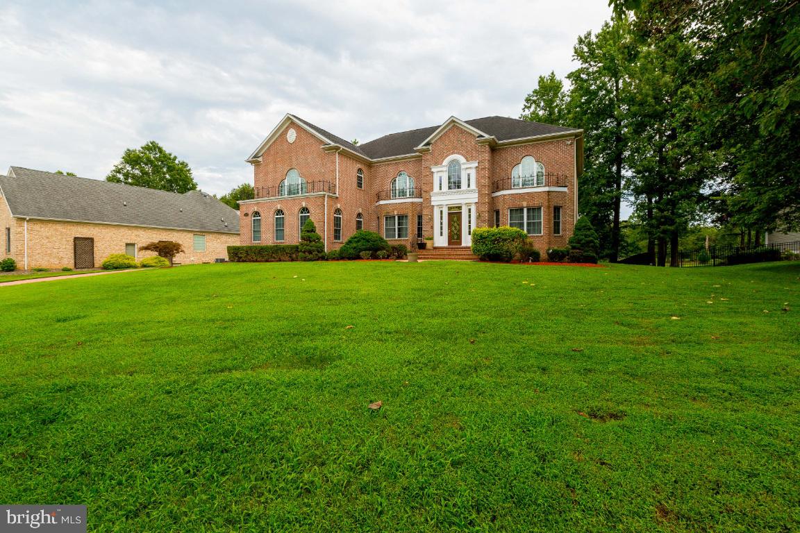 TANTALLON ON THE POTOMAC - Residential