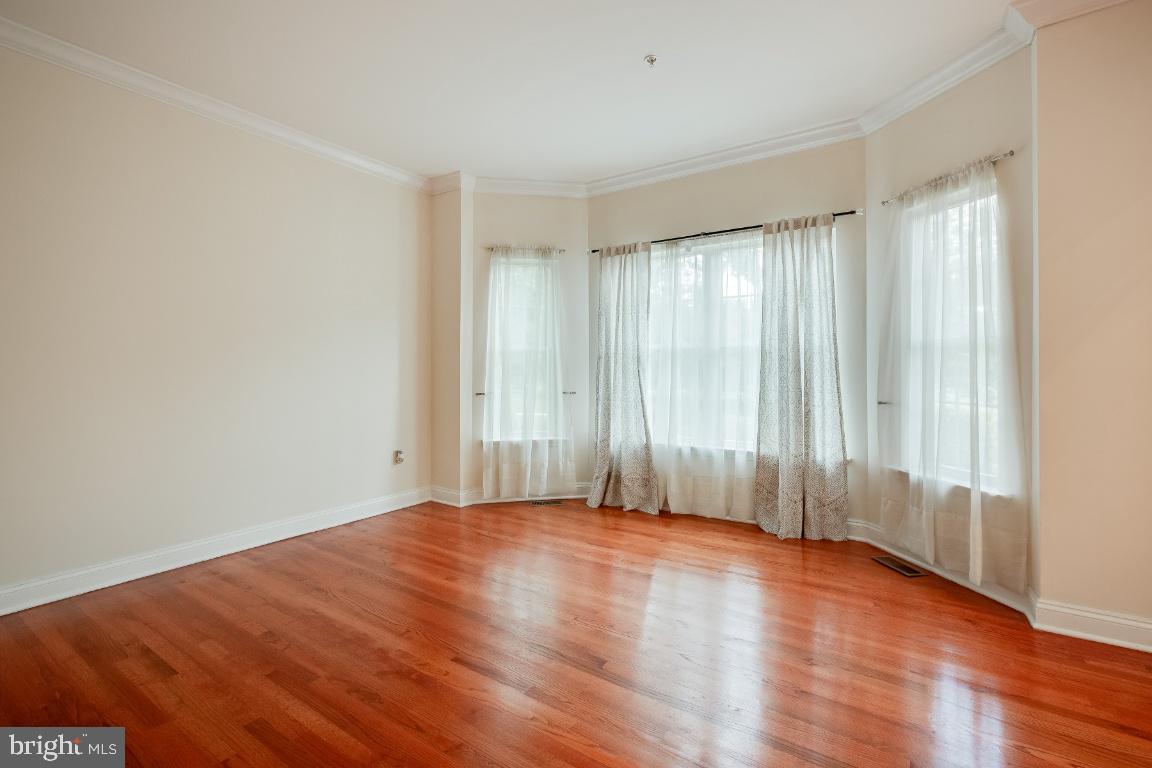 TANTALLON ON THE POTOMAC - Residential