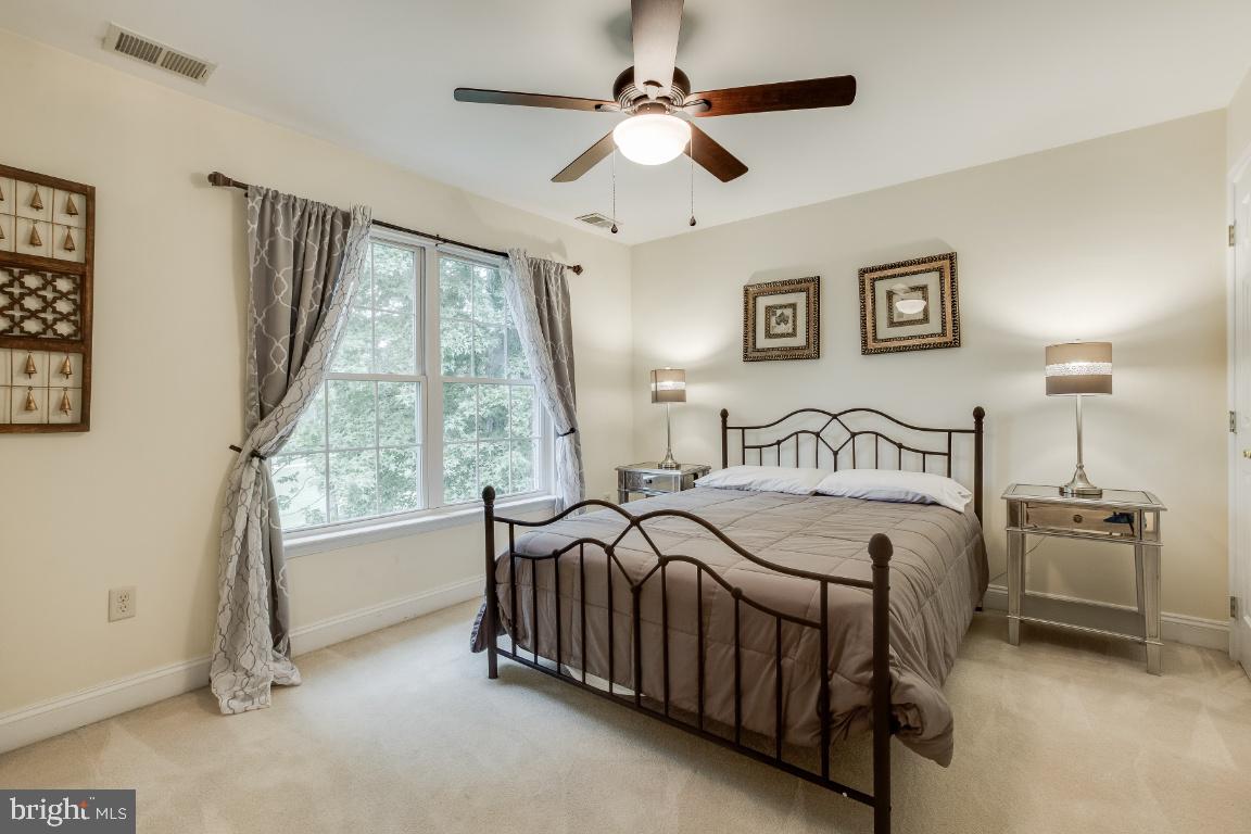 TANTALLON ON THE POTOMAC - Residential