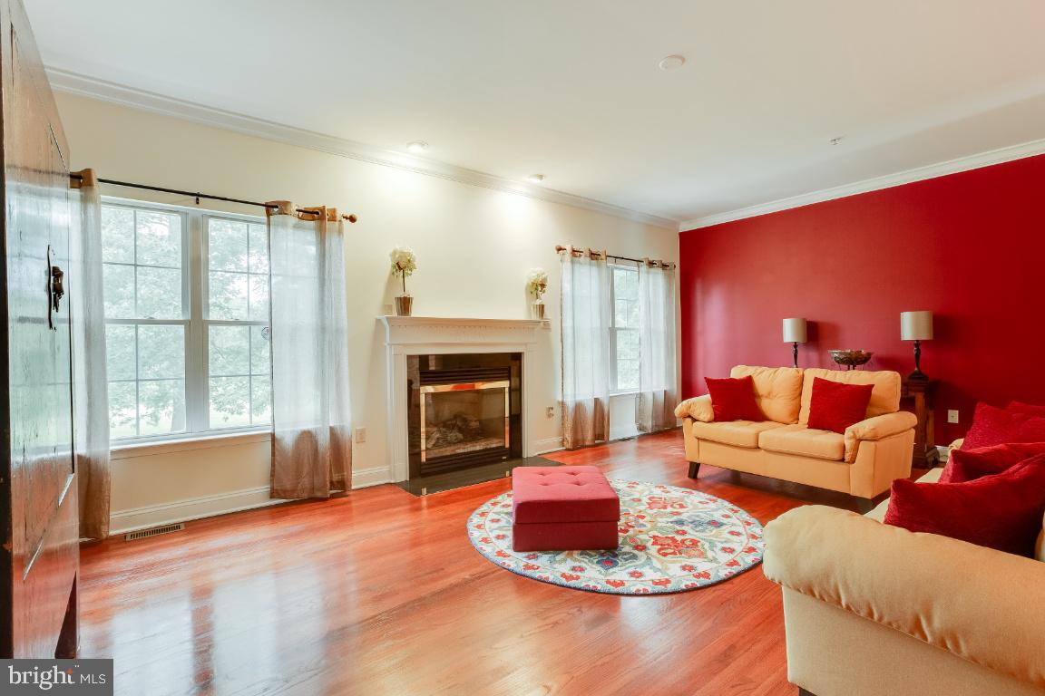 TANTALLON ON THE POTOMAC - Residential