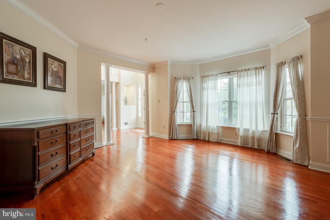 TANTALLON ON THE POTOMAC - Residential