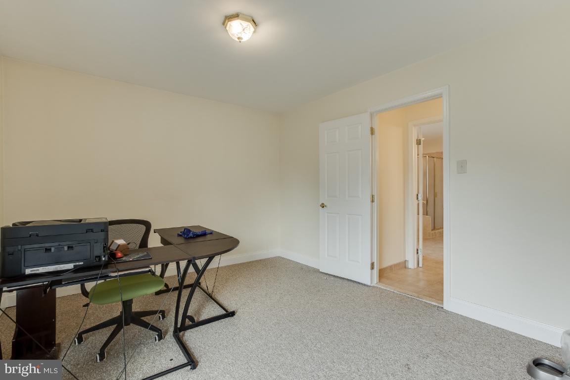 TANTALLON ON THE POTOMAC - Residential