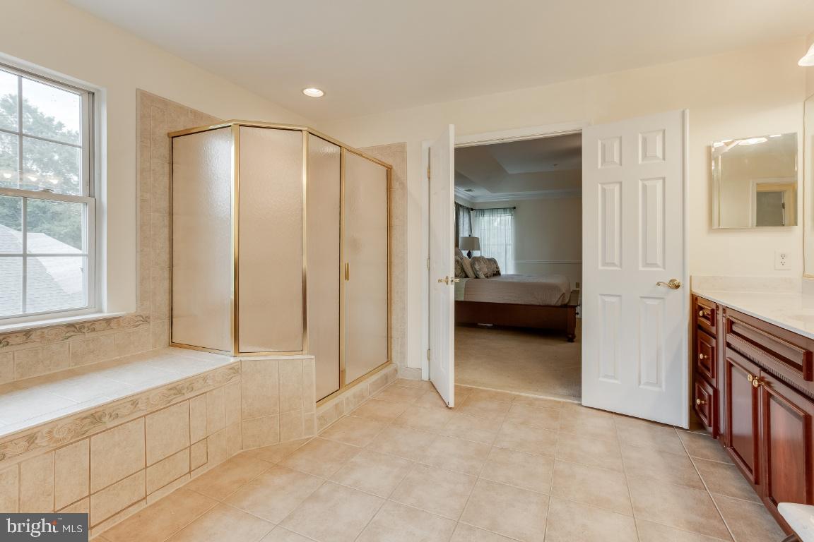 TANTALLON ON THE POTOMAC - Residential