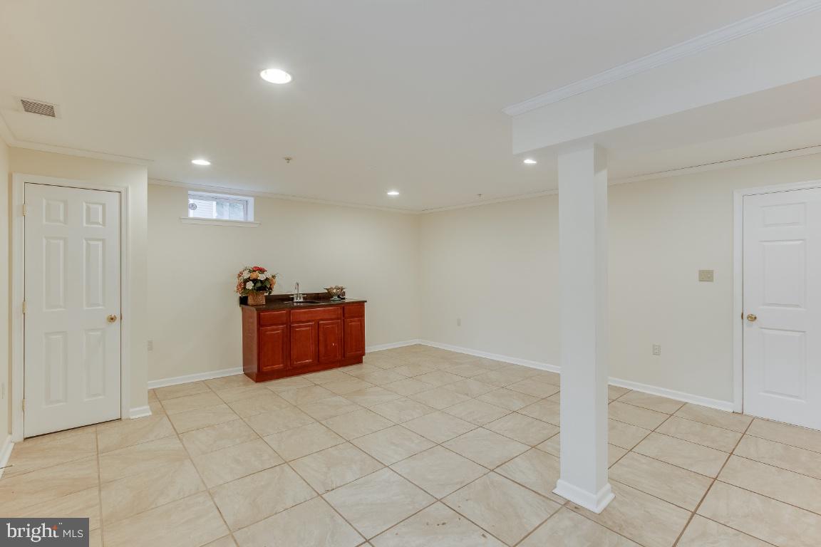 TANTALLON ON THE POTOMAC - Residential