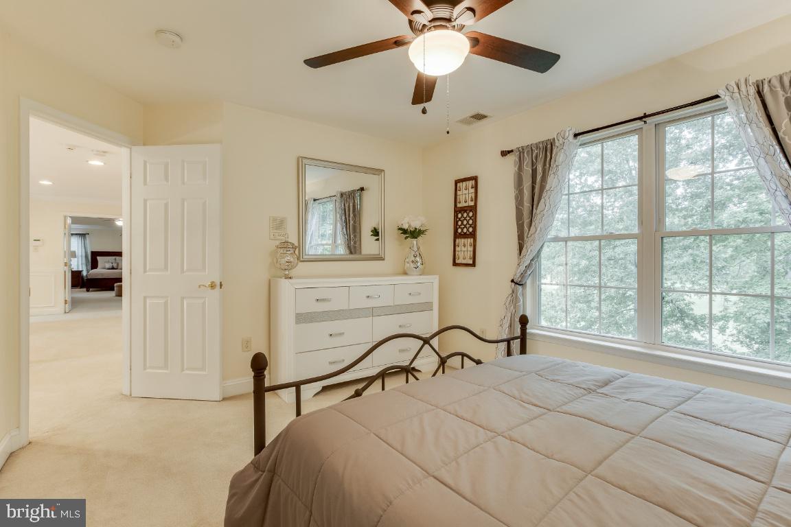 TANTALLON ON THE POTOMAC - Residential