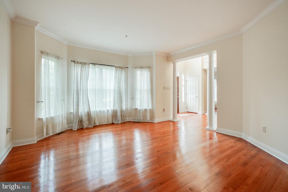 TANTALLON ON THE POTOMAC - Residential