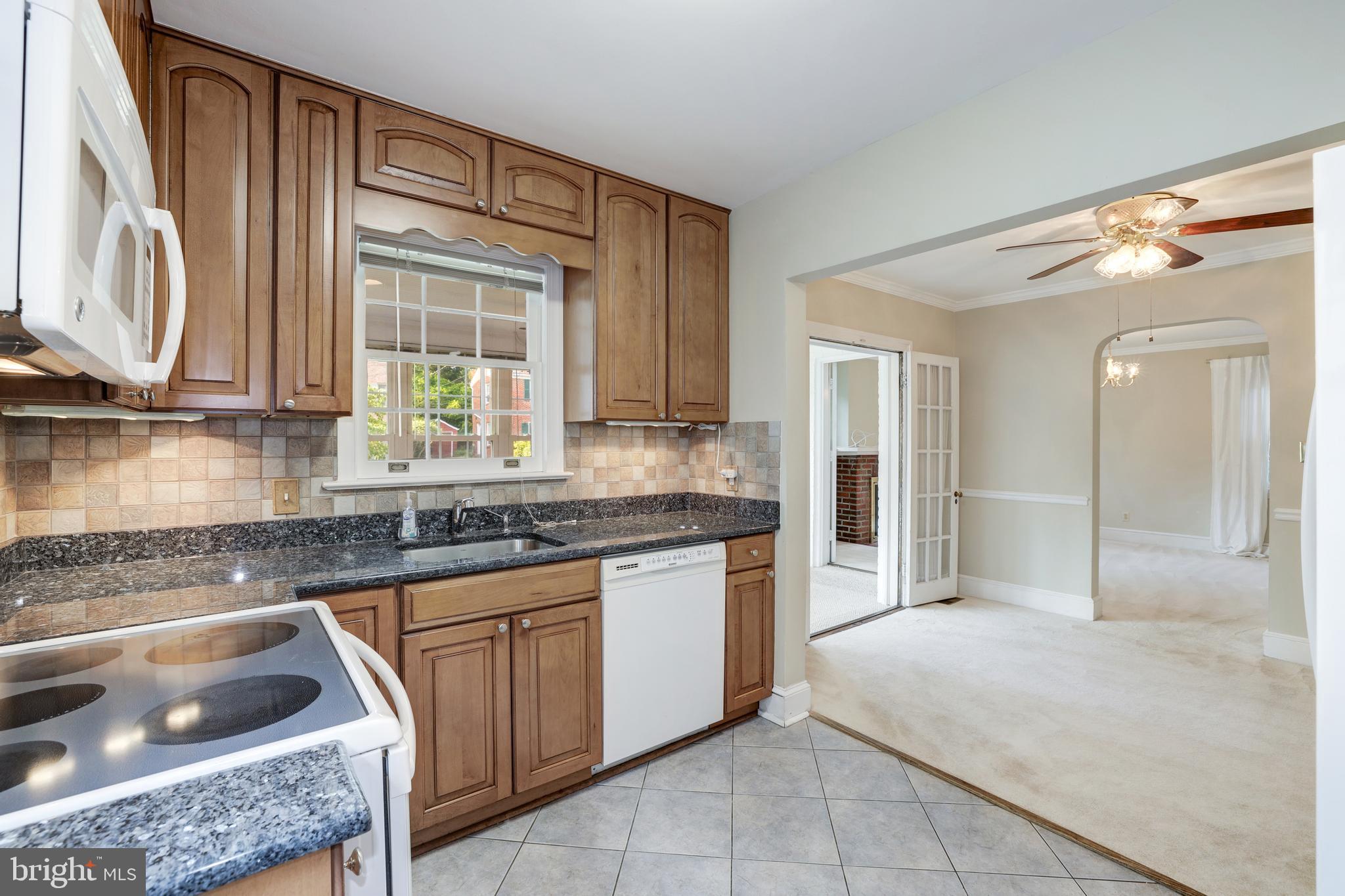 LEE HEIGHTS - Residential Lease