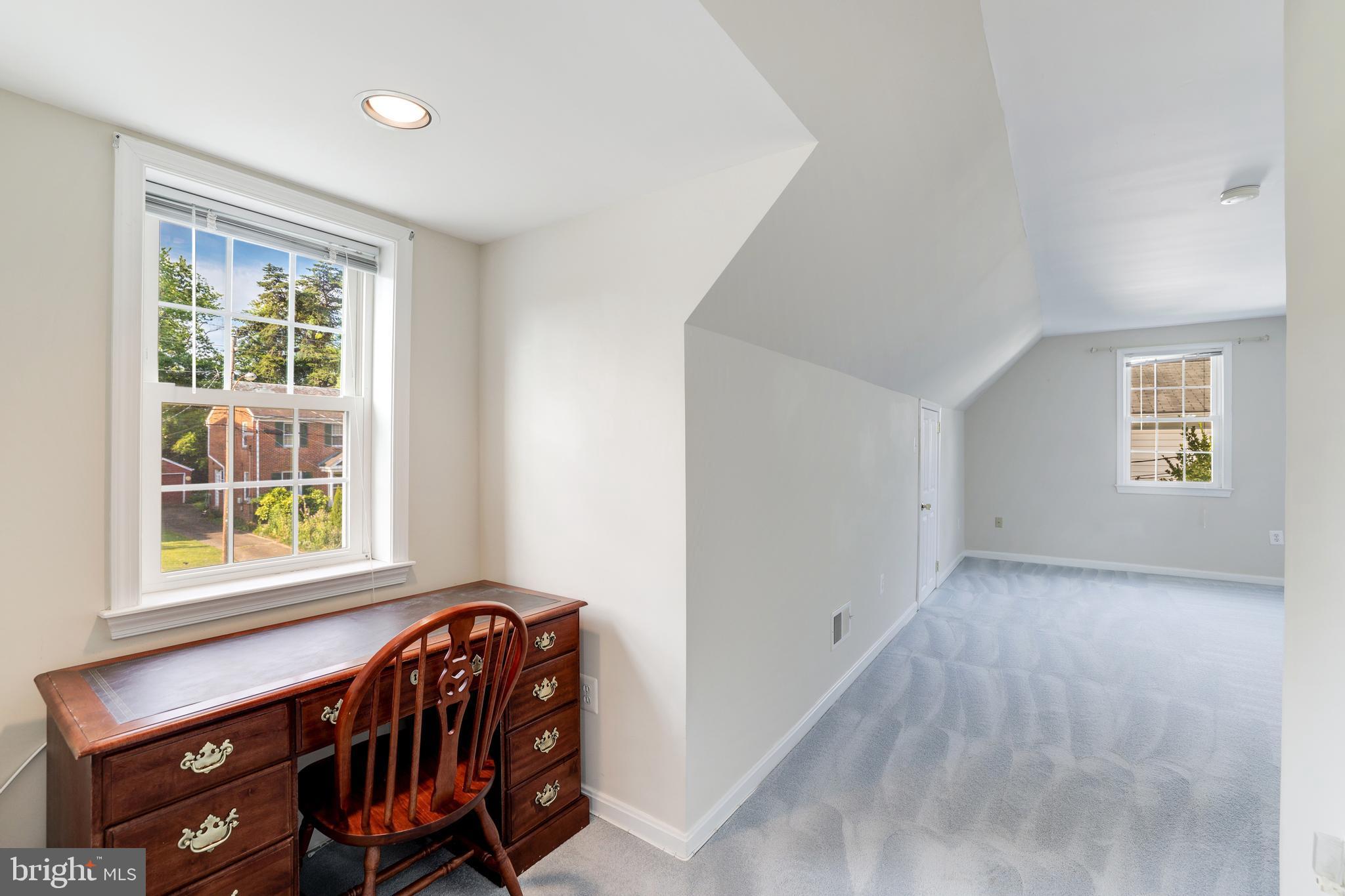 LEE HEIGHTS - Residential Lease