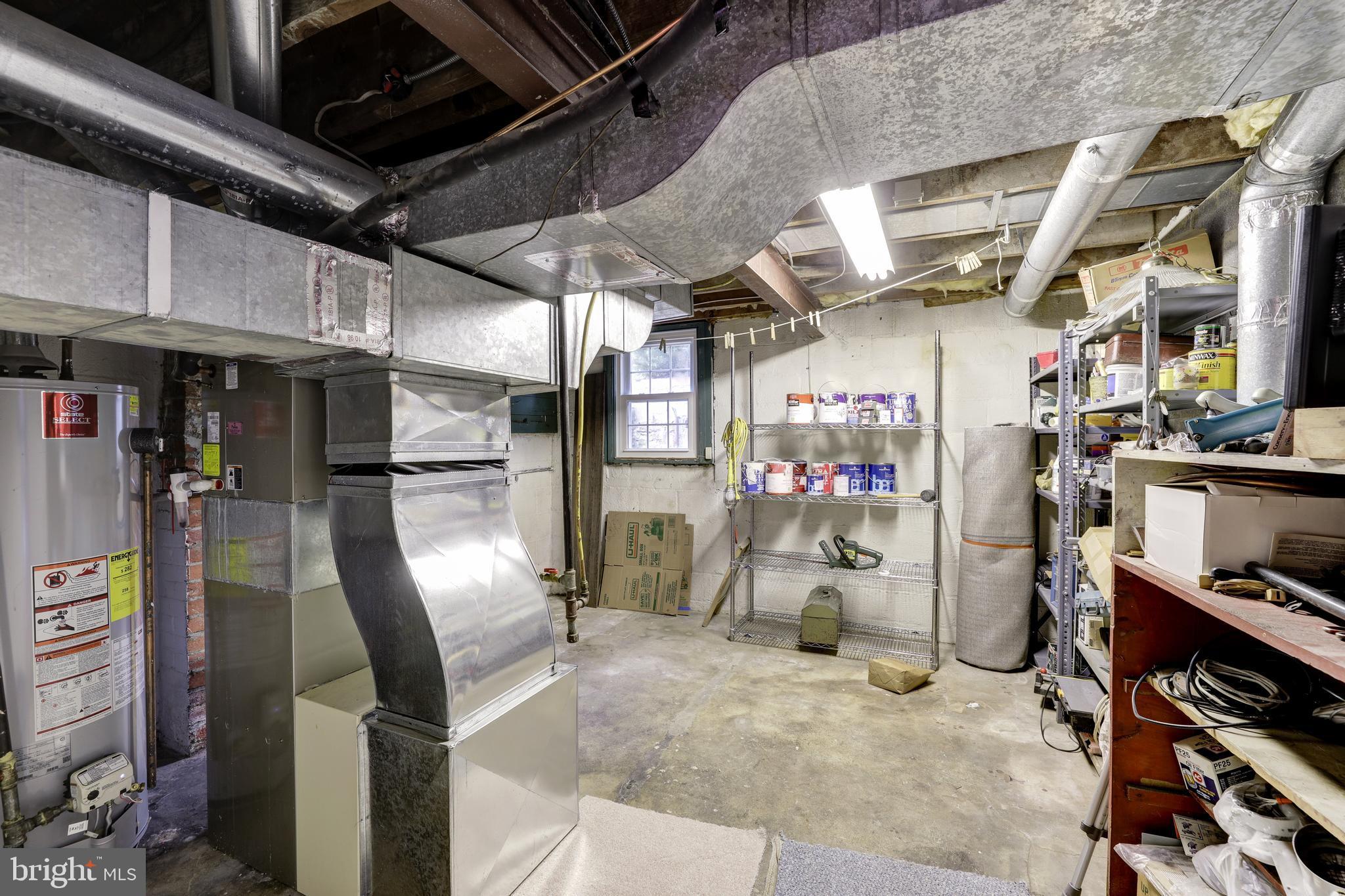 LEE HEIGHTS - Residential Lease