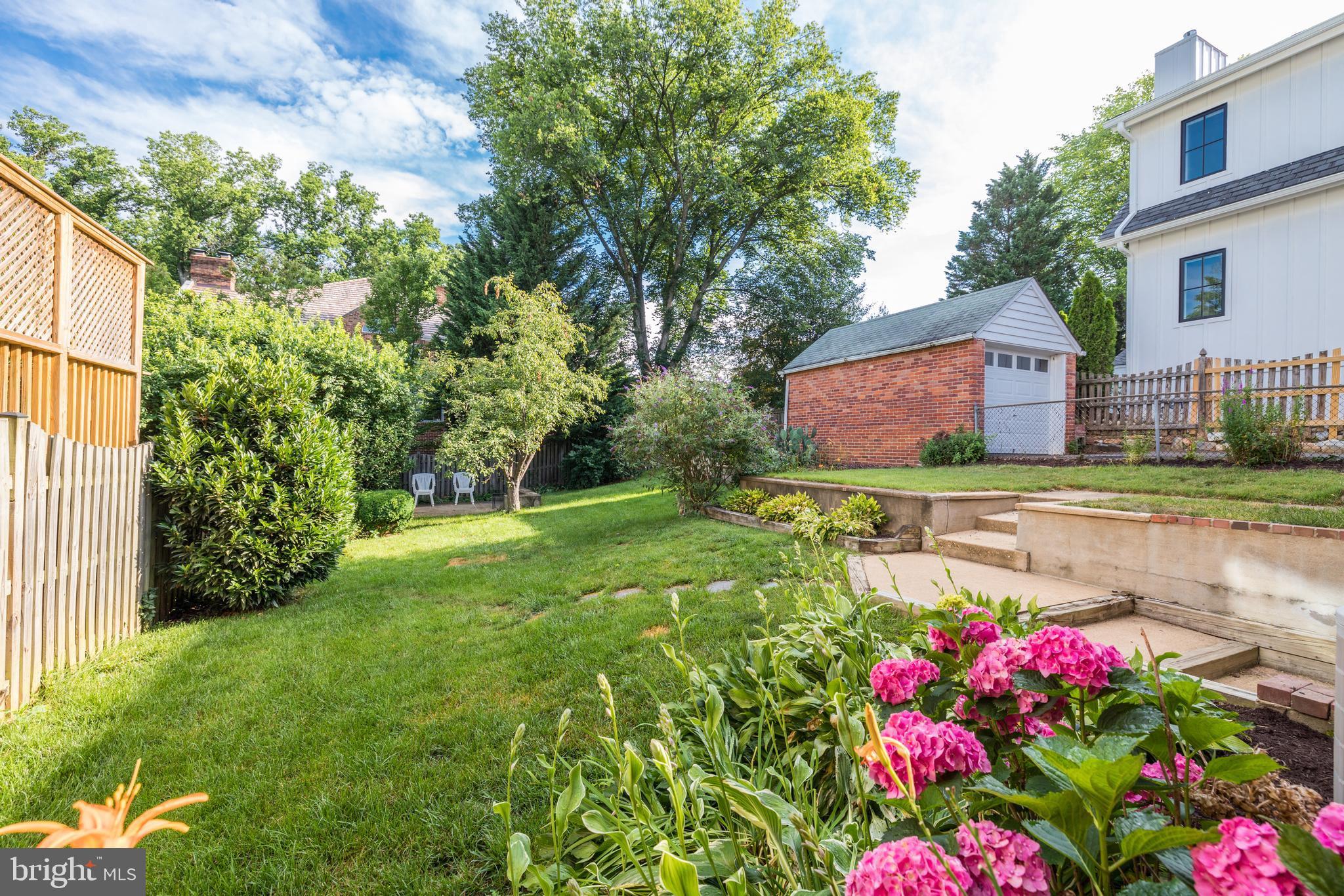 LEE HEIGHTS - Residential Lease