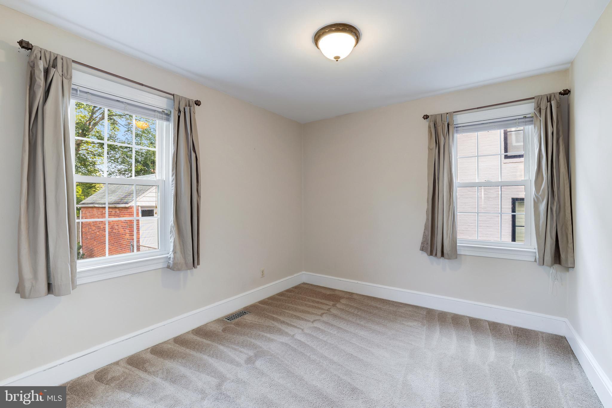 LEE HEIGHTS - Residential Lease