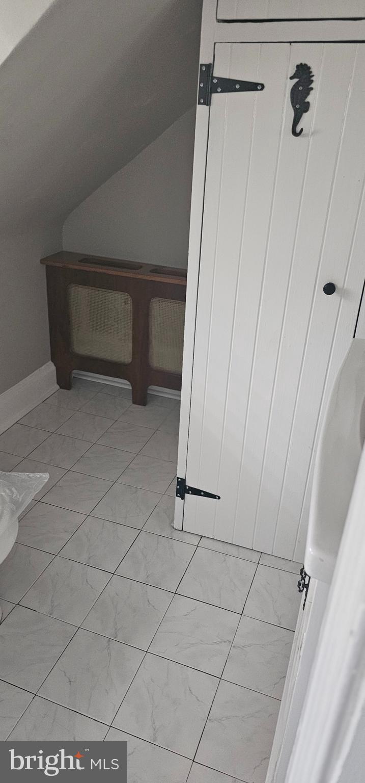 RIDLEY PARK - Residential Lease