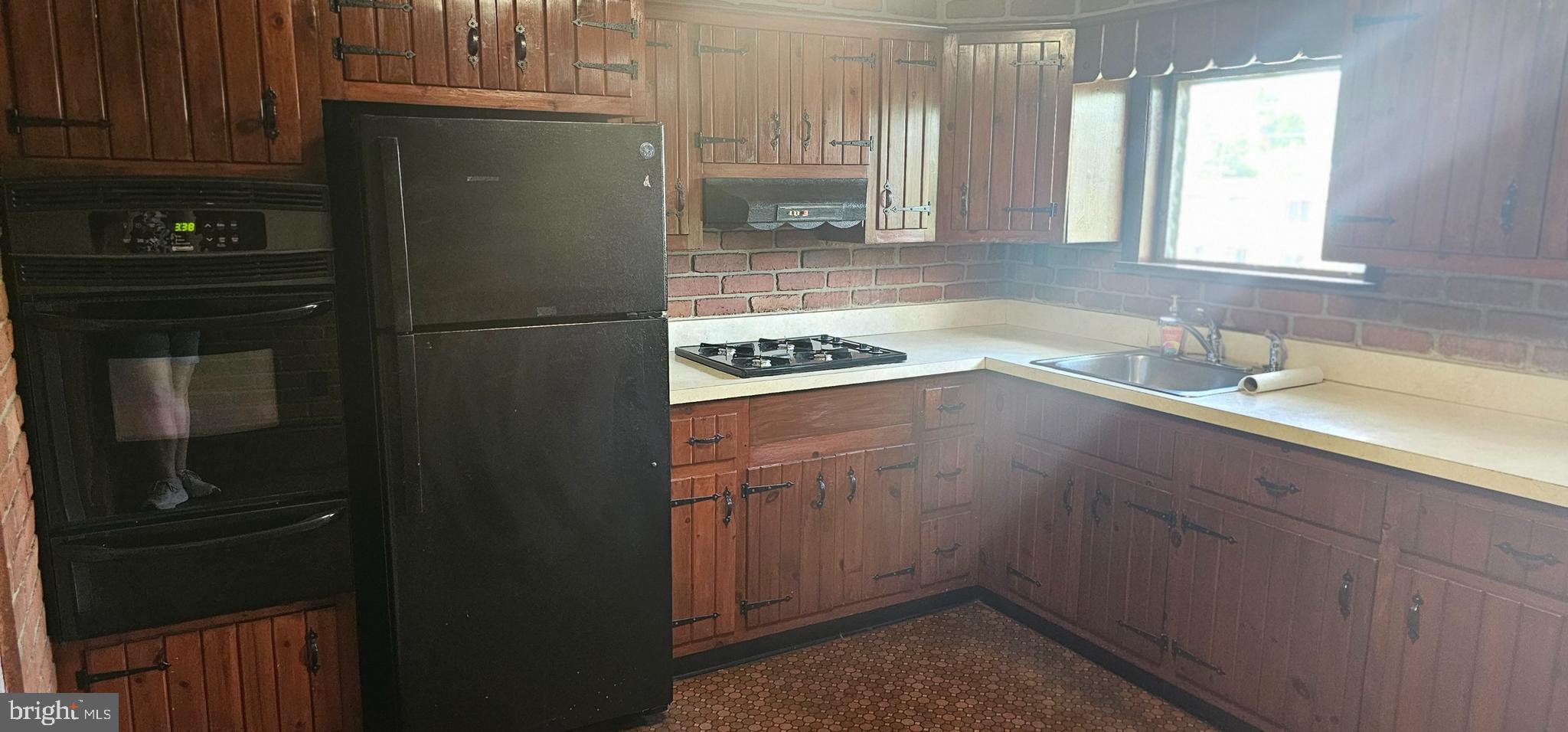 RIDLEY PARK - Residential Lease