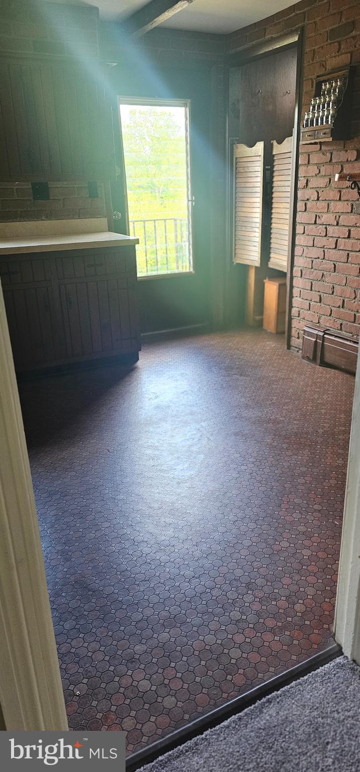 RIDLEY PARK - Residential Lease