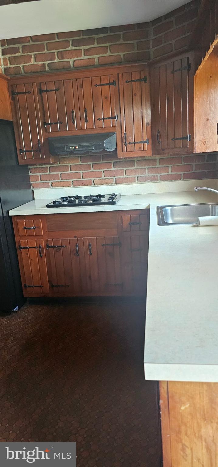 RIDLEY PARK - Residential Lease